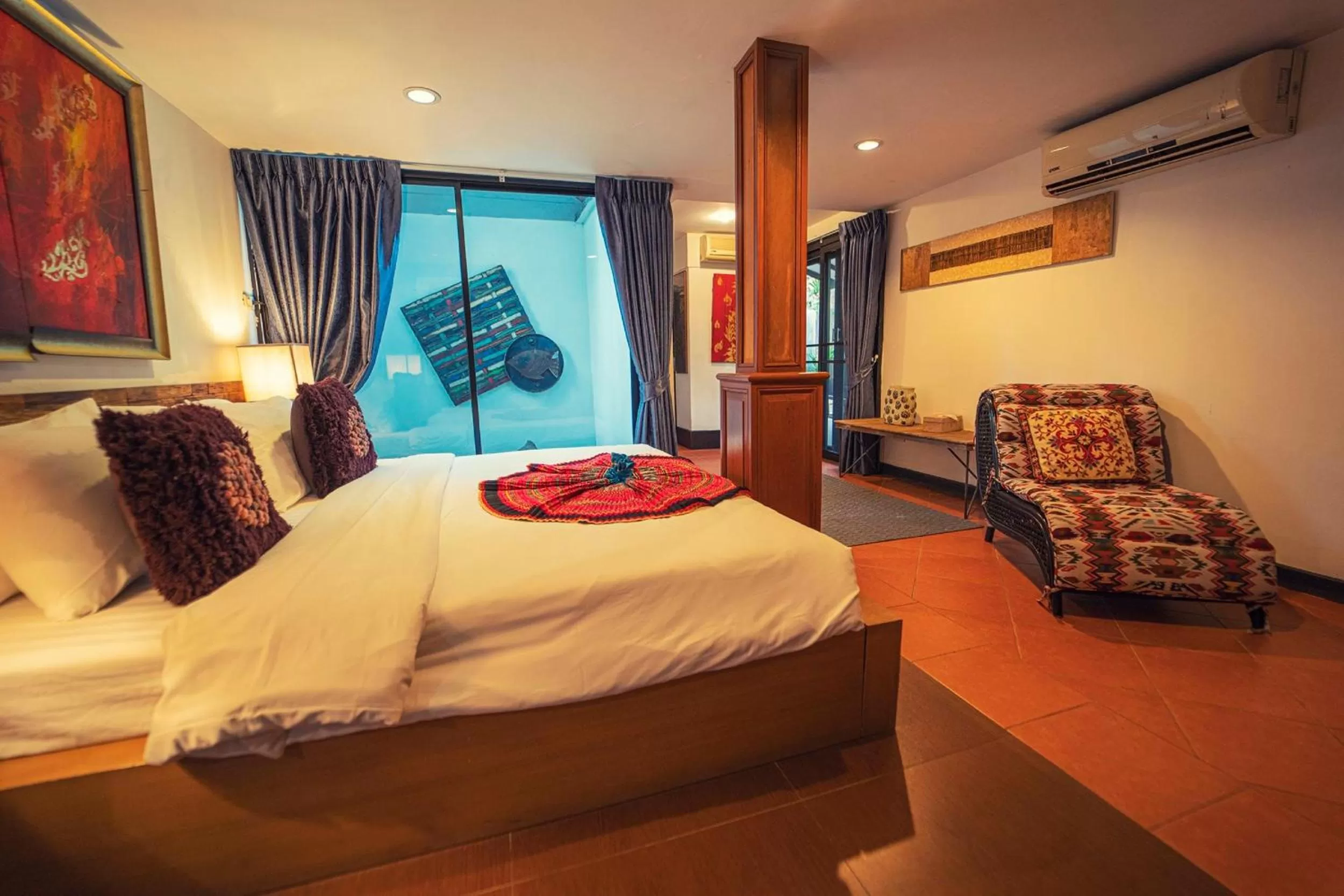Photo of the whole room, Bed in Baan Suan Residence เฮือนพักบ้านสวน