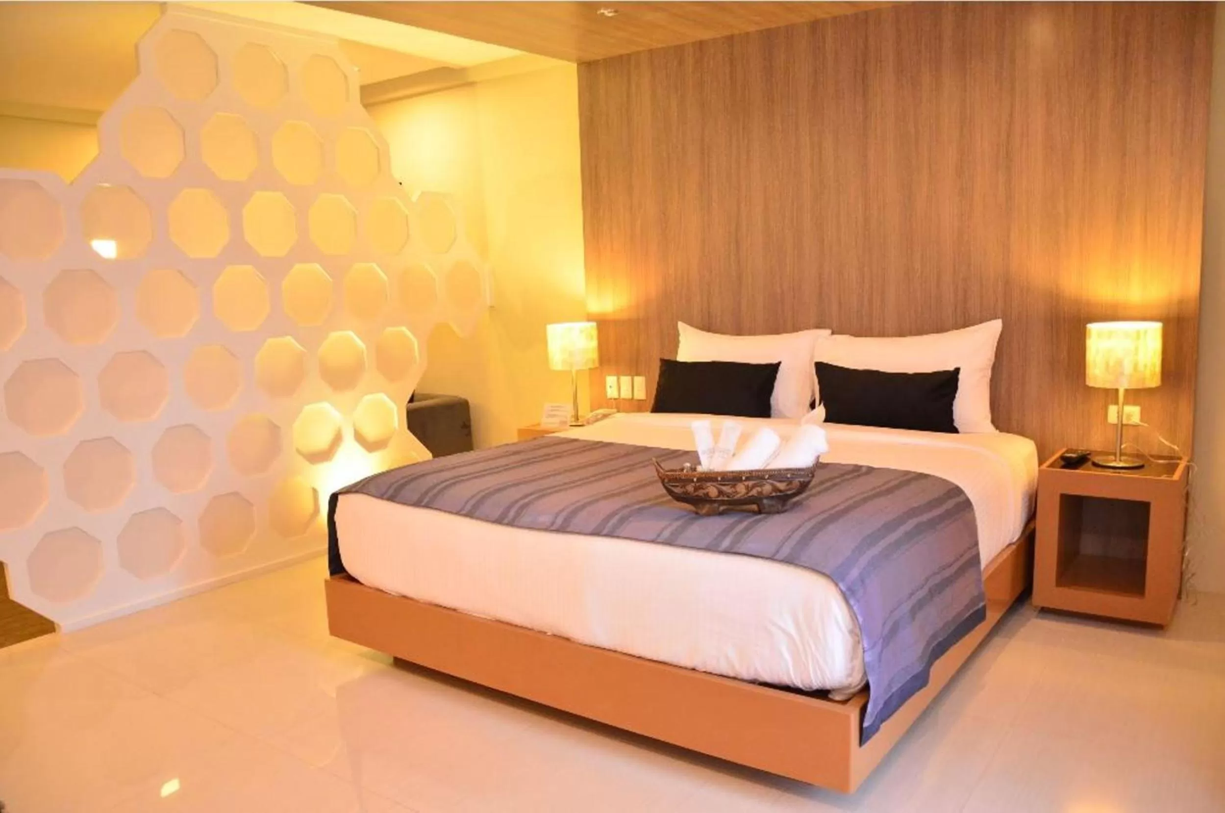 Photo of the whole room, Bed in One Manalo Place