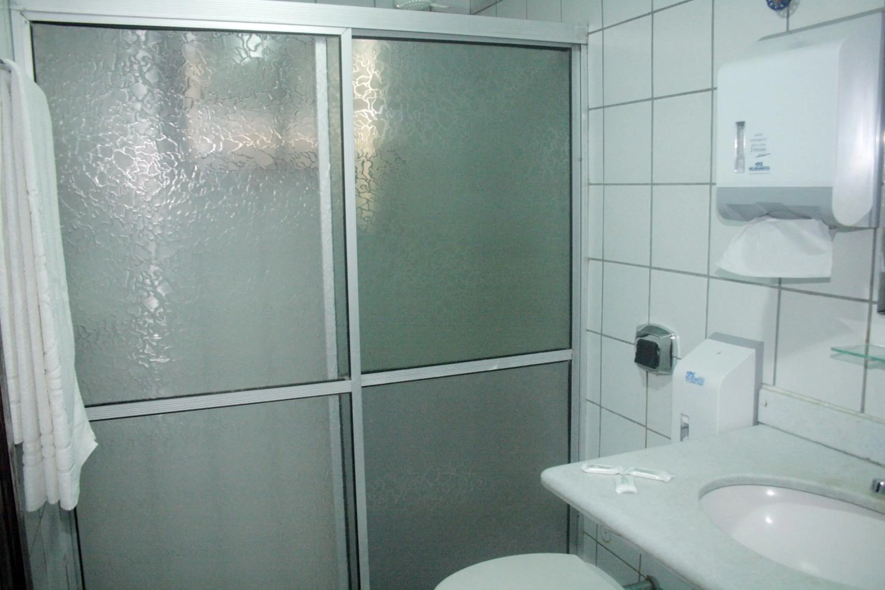 Bathroom in Hotel Vale Verde