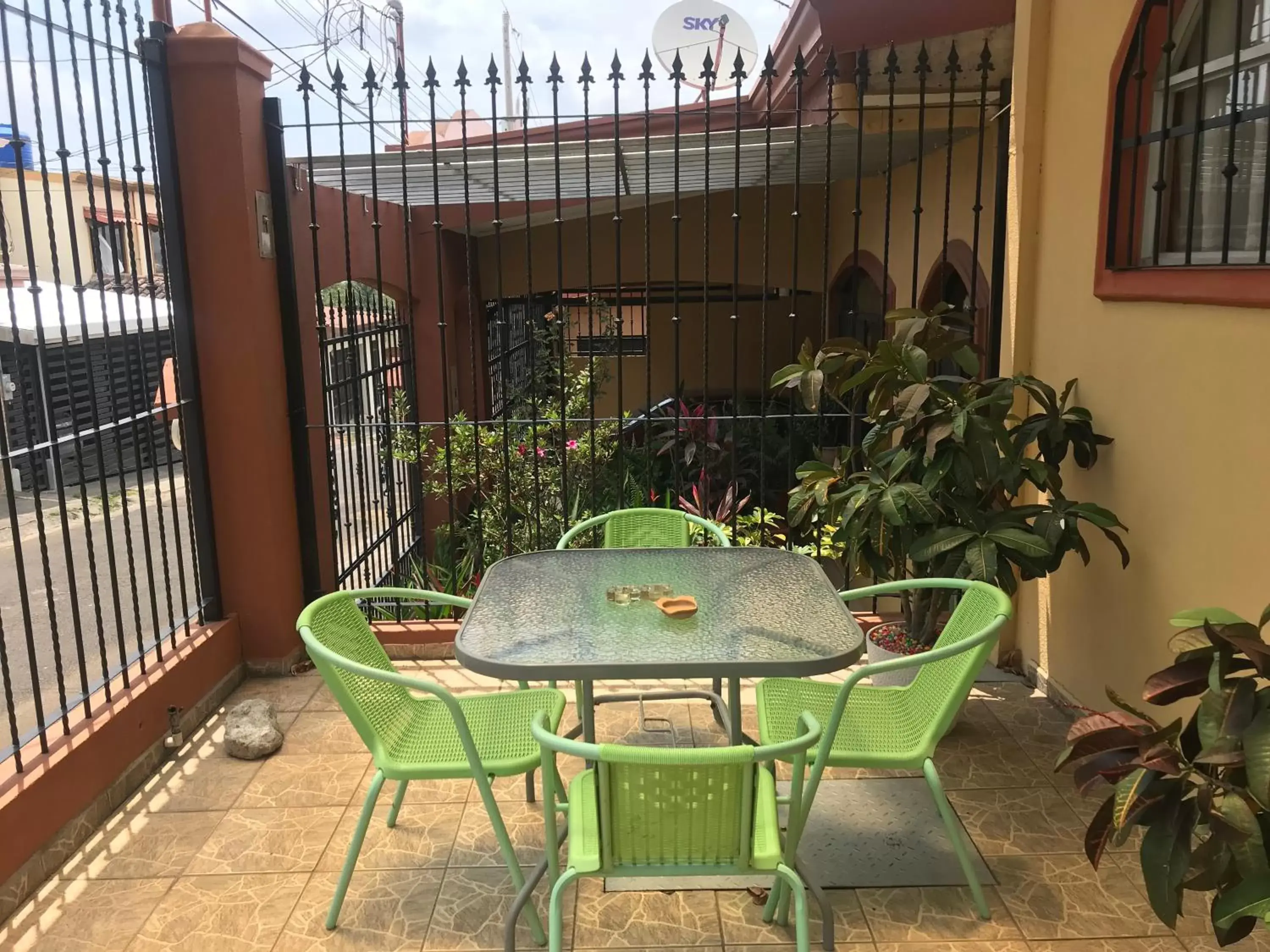 Standard Quadruple Room in Casa del Suizo Standard Quadruple Room in Casa del Suizo