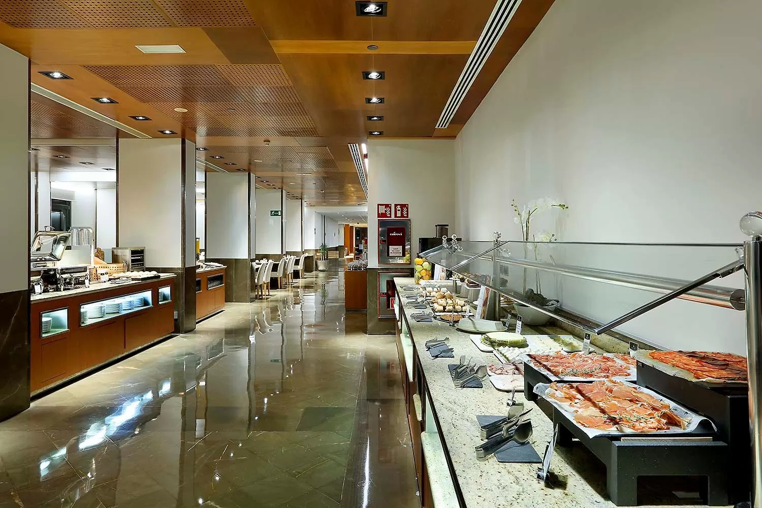 Restaurant/places to eat in Eurostars Gran Valencia