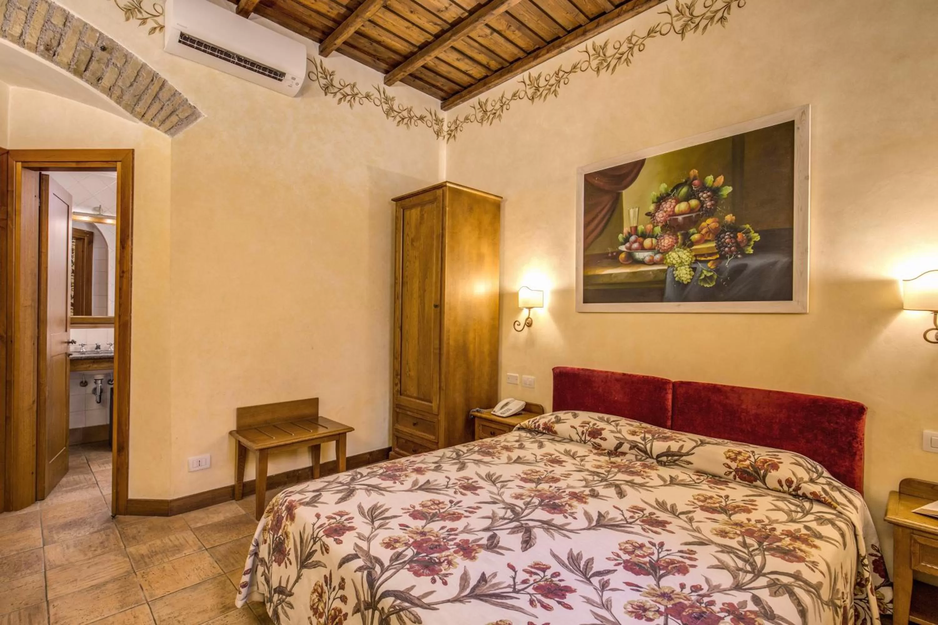 Bedroom, Bed in Residenza San Calisto