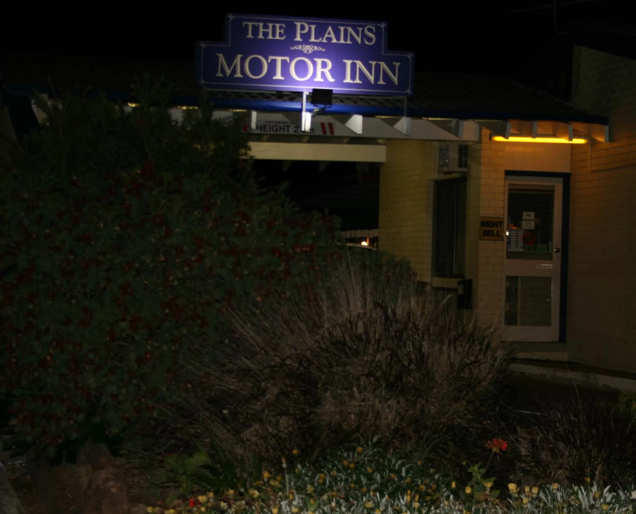 Night, Facade/Entrance in The Plains Motor Inn