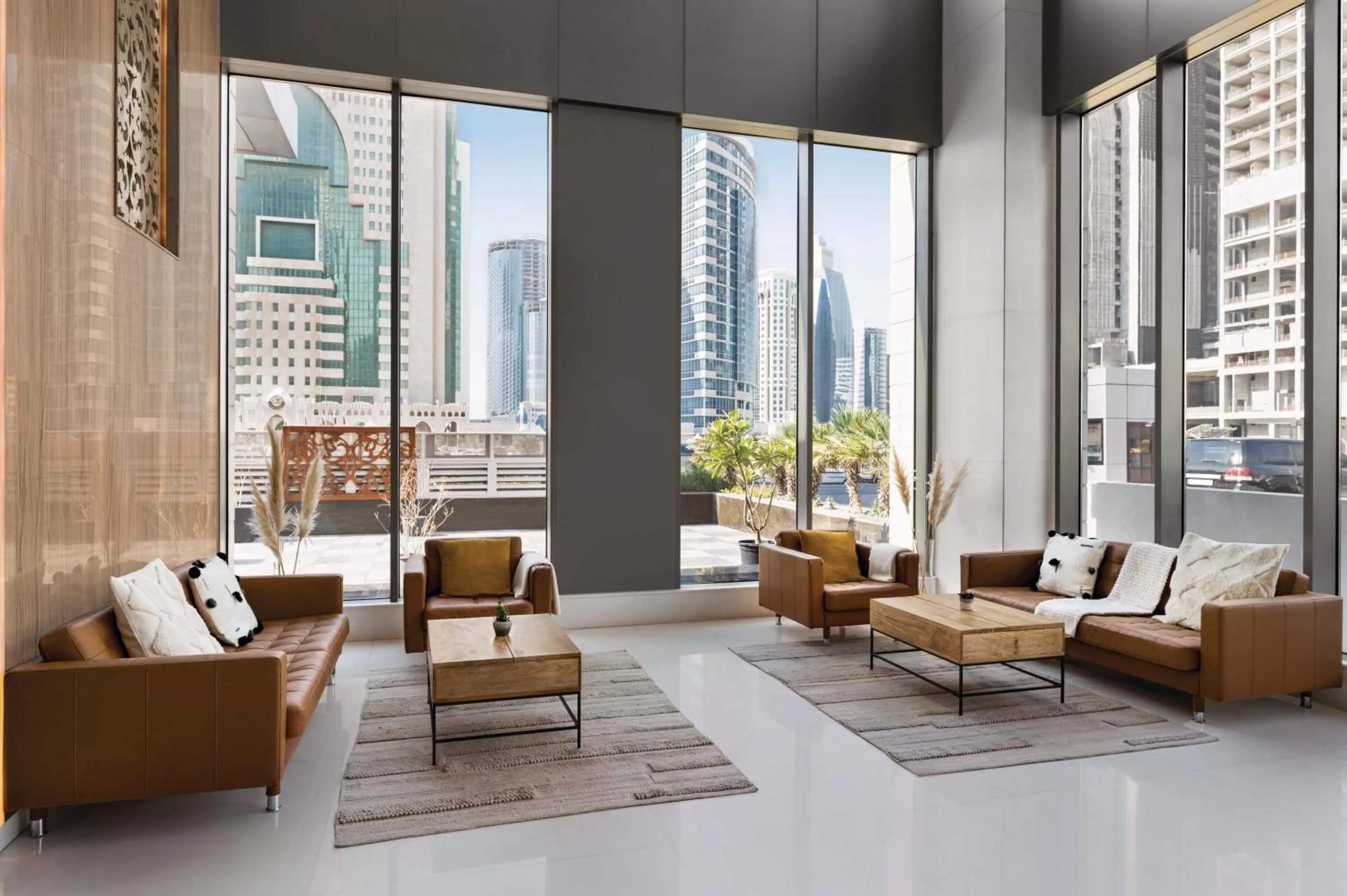 Lobby or reception in Wyndham Doha West Bay