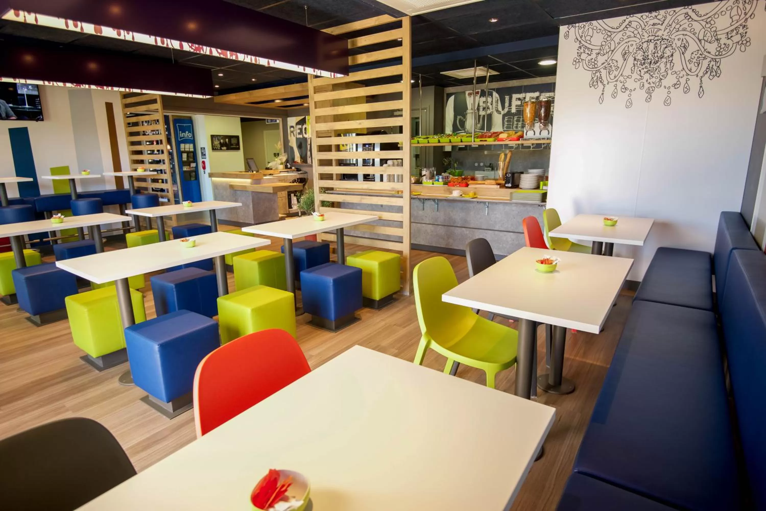 Restaurant/places to eat in Ibis Budget Porte de Camargue
