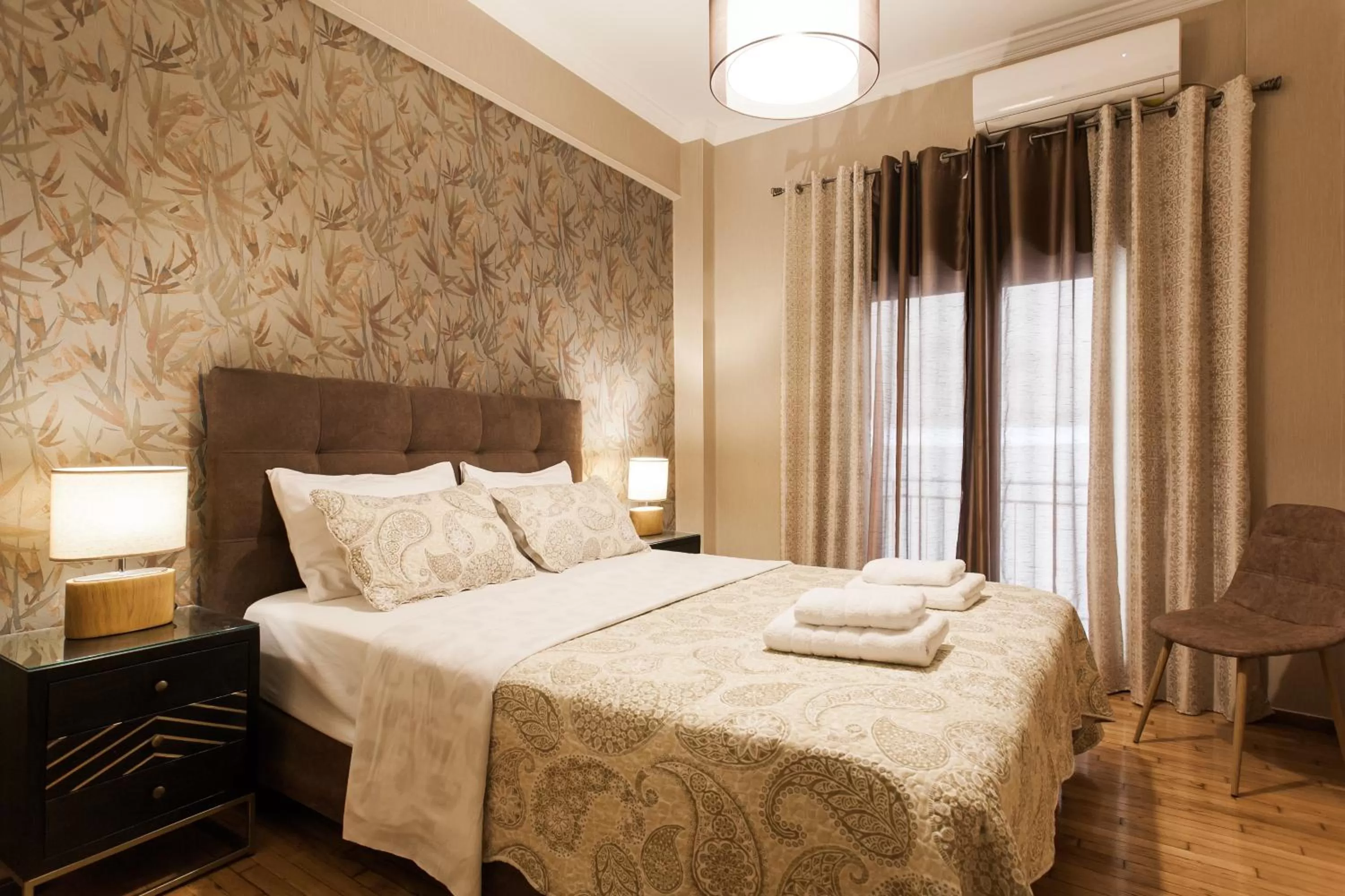 Photo of the whole room, Bed in Nicholas Point Apartments and Rooms