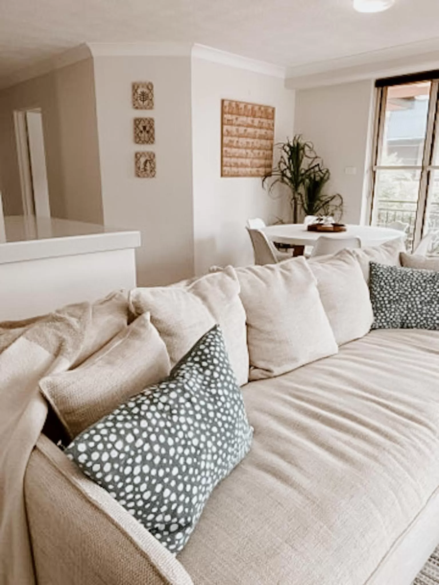 Sea Breeze on Main Beach