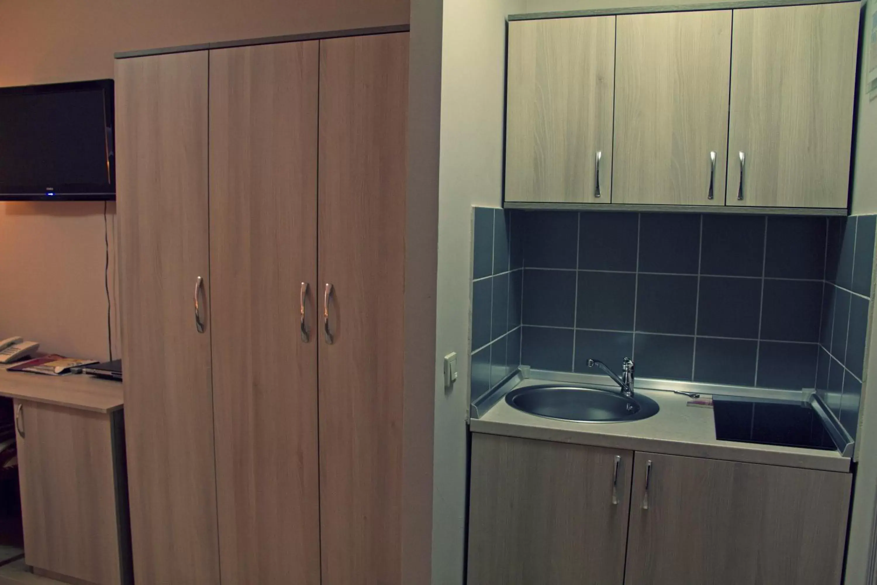 Twin Room - single occupancy in Garni Hotel Tri O Twin Room - single occupancy in Garni Hotel Tri O