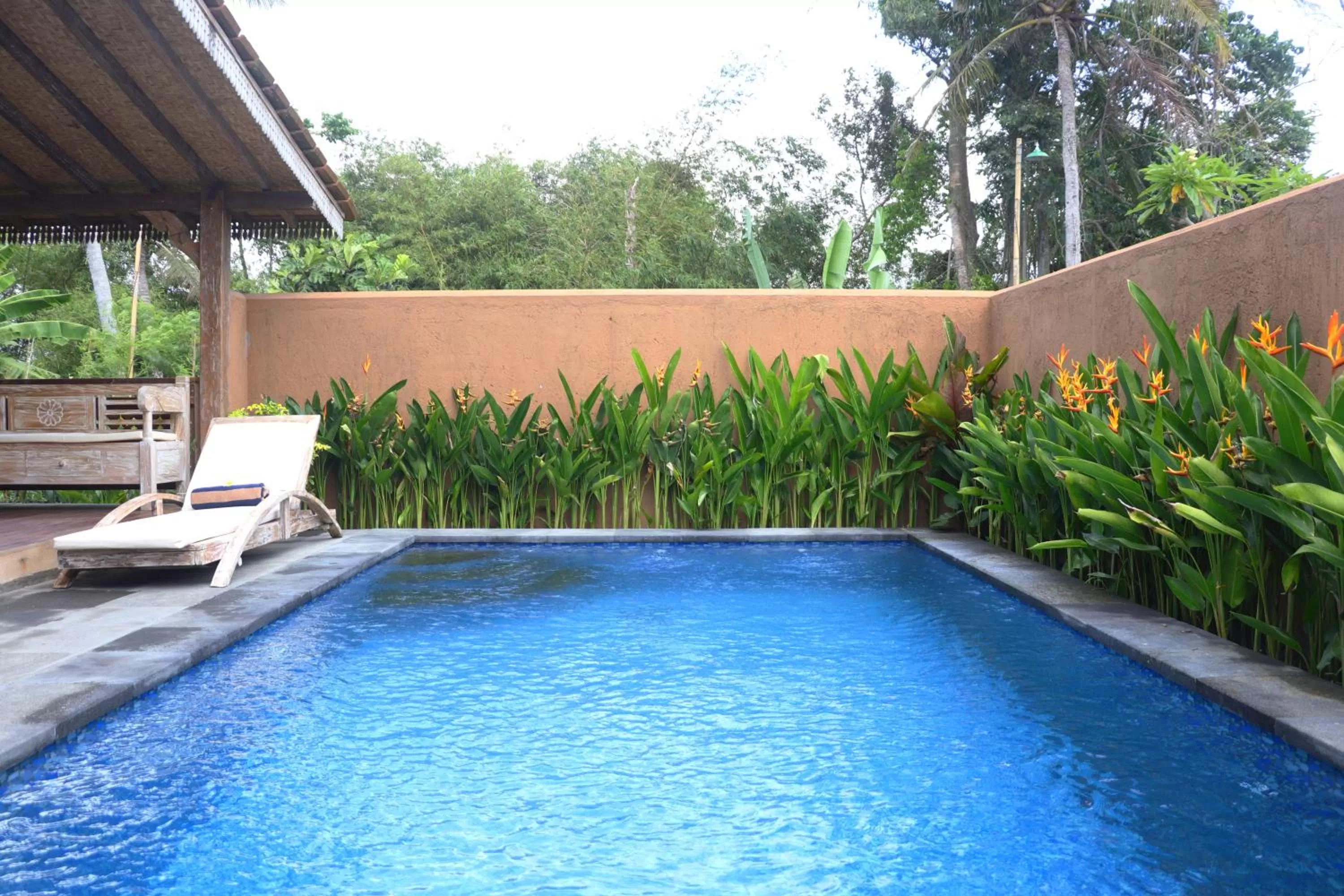 Swimming pool in Nauna Villa Ubud