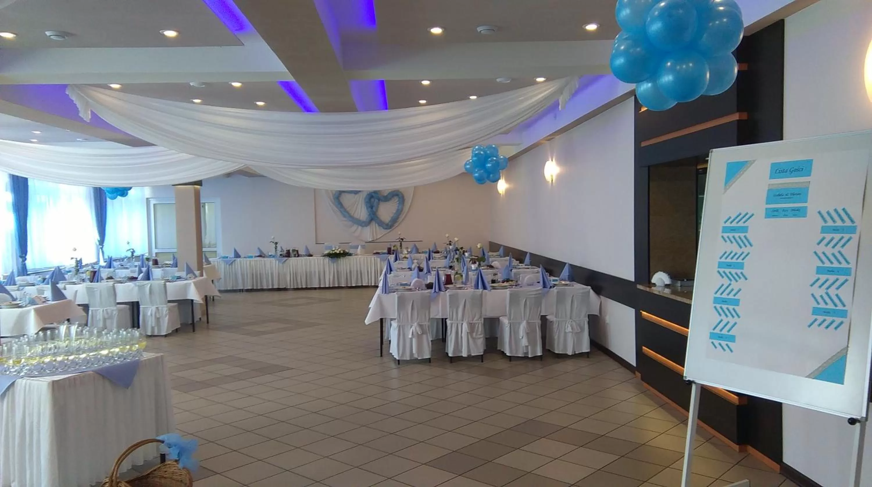 Restaurant/places to eat in HOTEL ODR