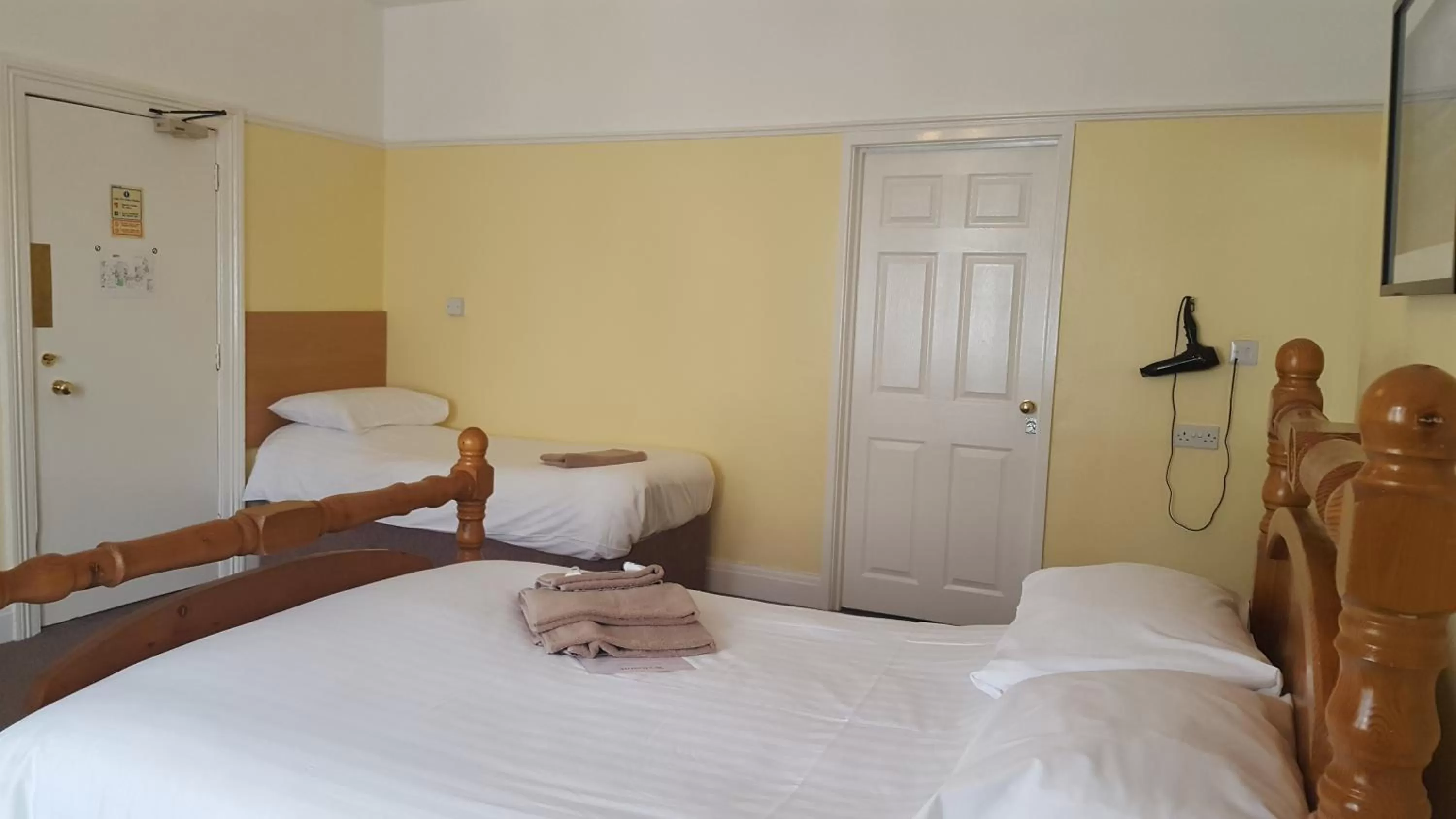 Bed in The Beacon Hotel