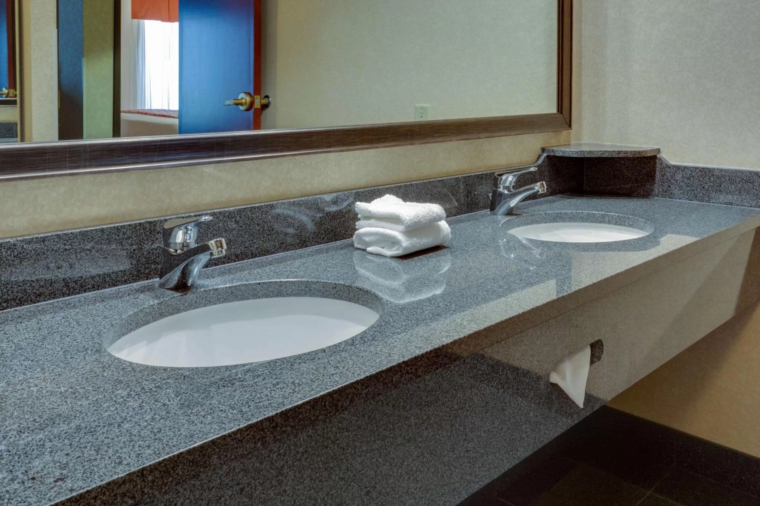 Superior Suite in Drury Inn & Suites Memphis Southaven