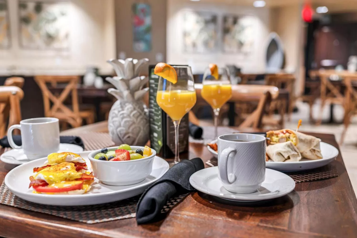 Food and drinks in Bayfront Inn 5th Avenue