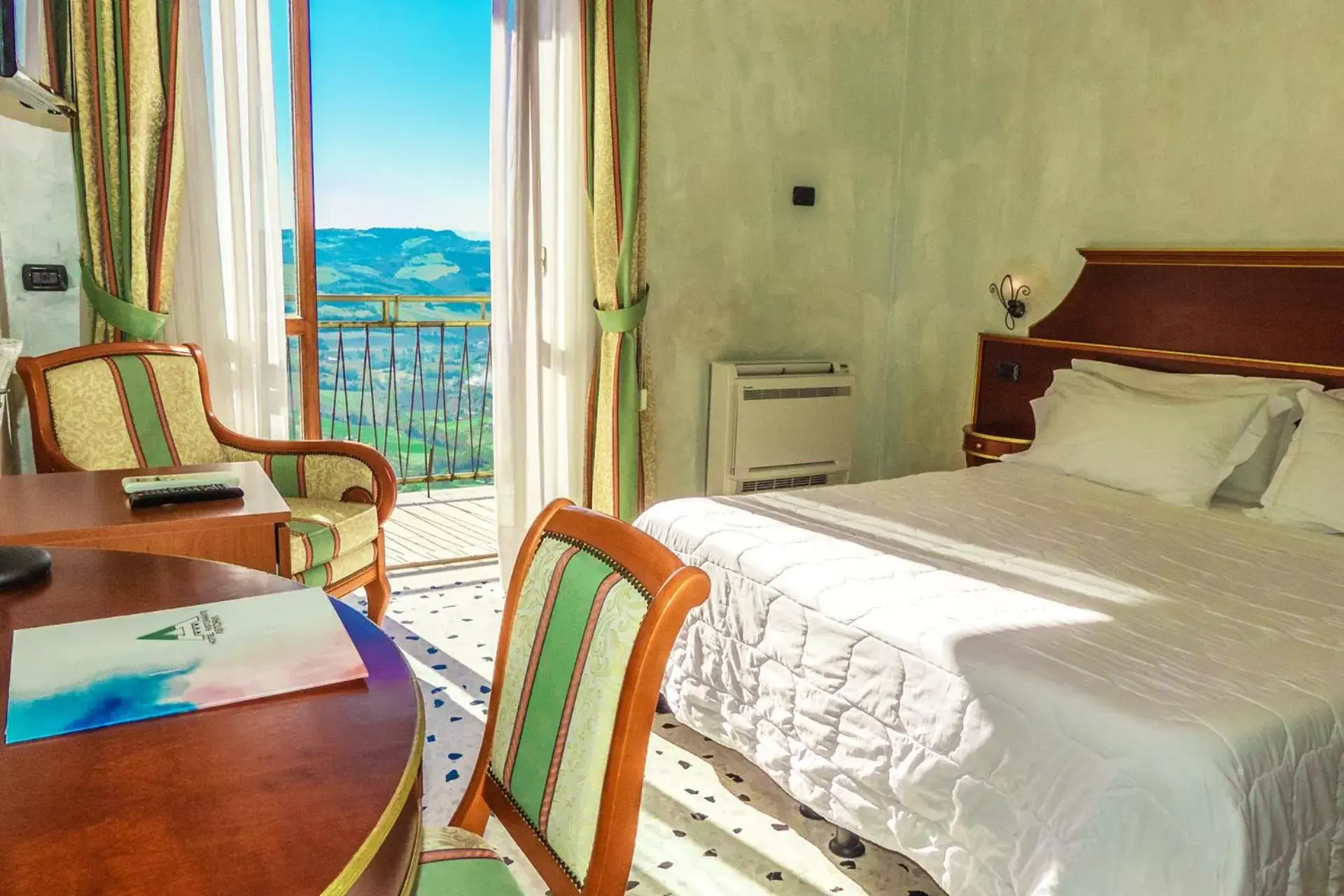 Double Room - single occupancy in Hotel Astoria Double Room - single occupancy in Hotel Astoria