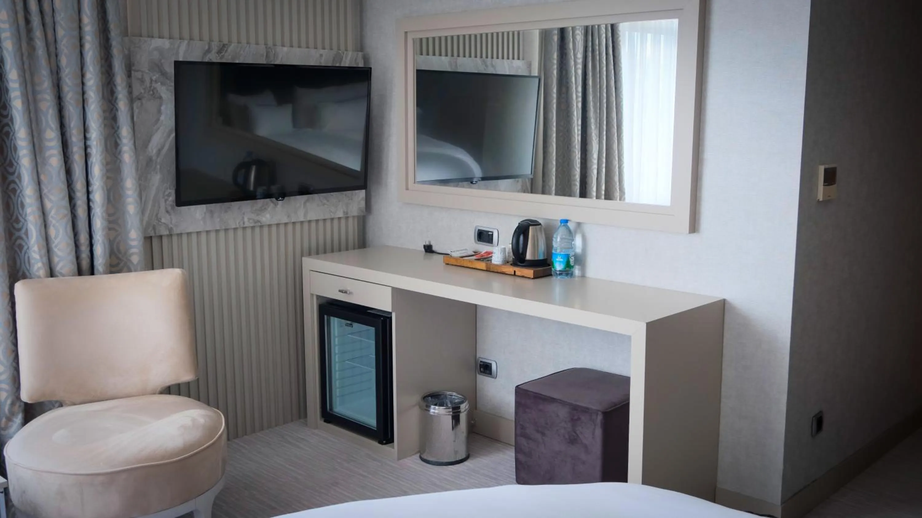 TV and multimedia, Bed in Kervansaray Bursa City Hotel