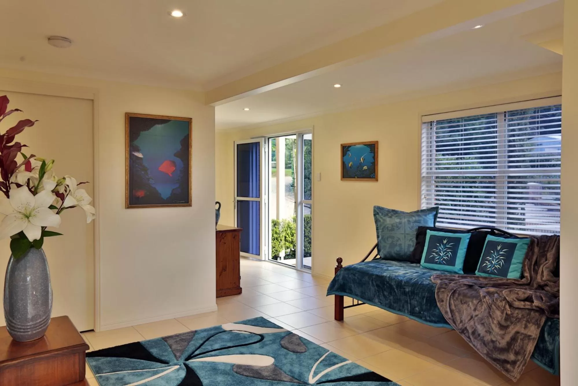 Lobby or reception in "Seasons of Maleny B&B"