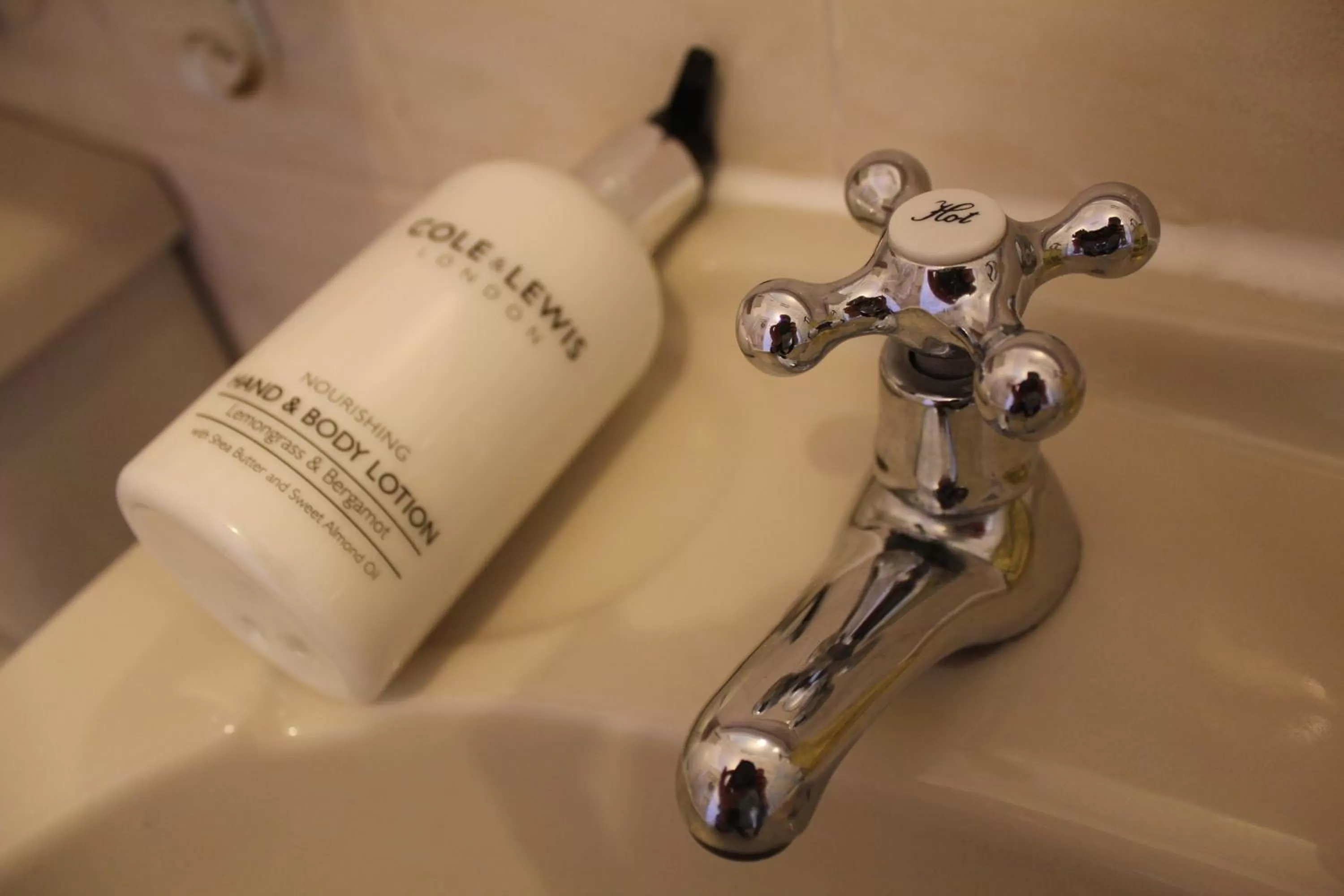 Bathroom in Cairnview Bed and Breakfast