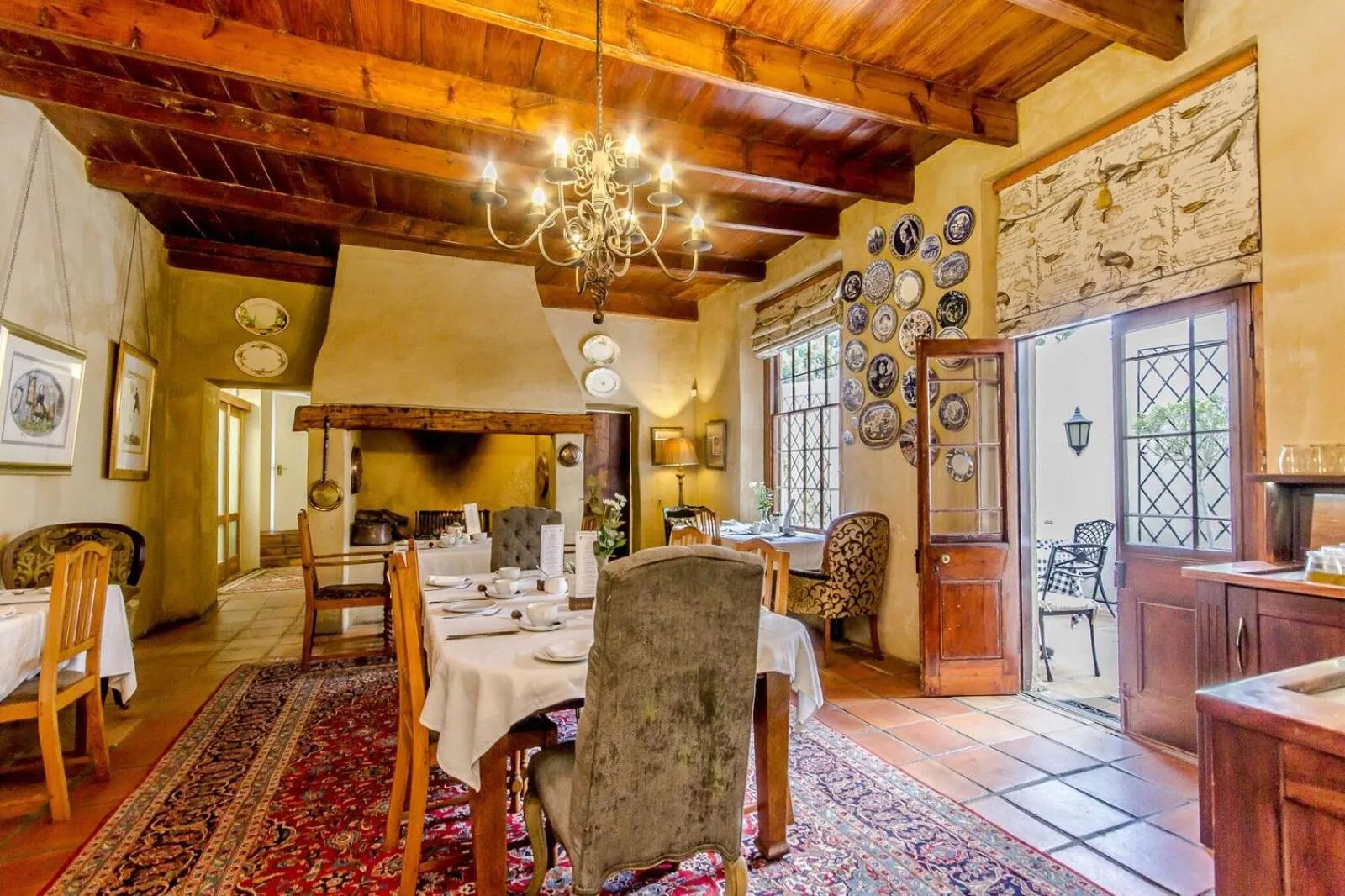 Dining area in Lemoenkloof Boutique Hotel