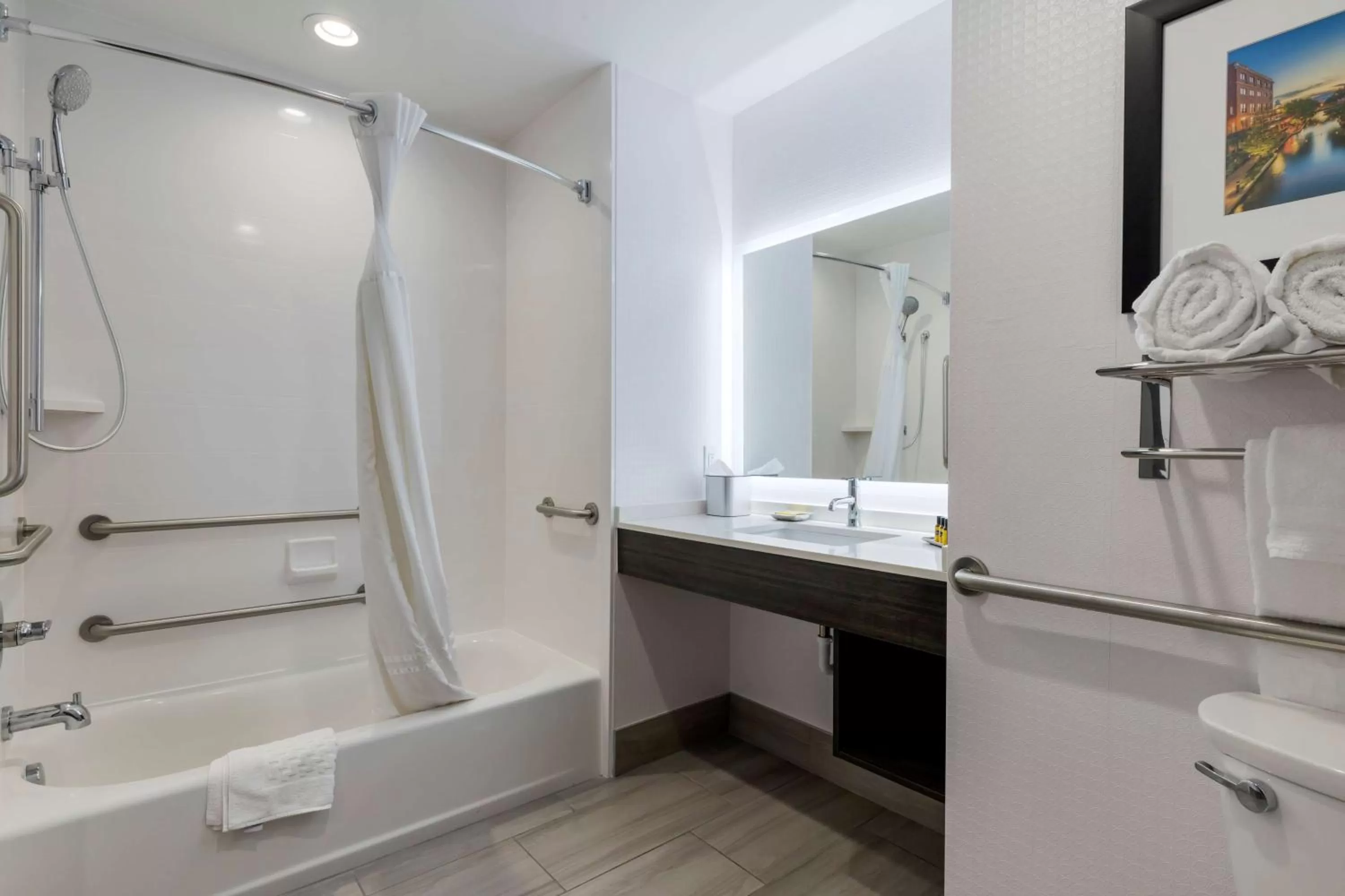 Bathroom in Best Western Plus Choctaw Inn & Suites