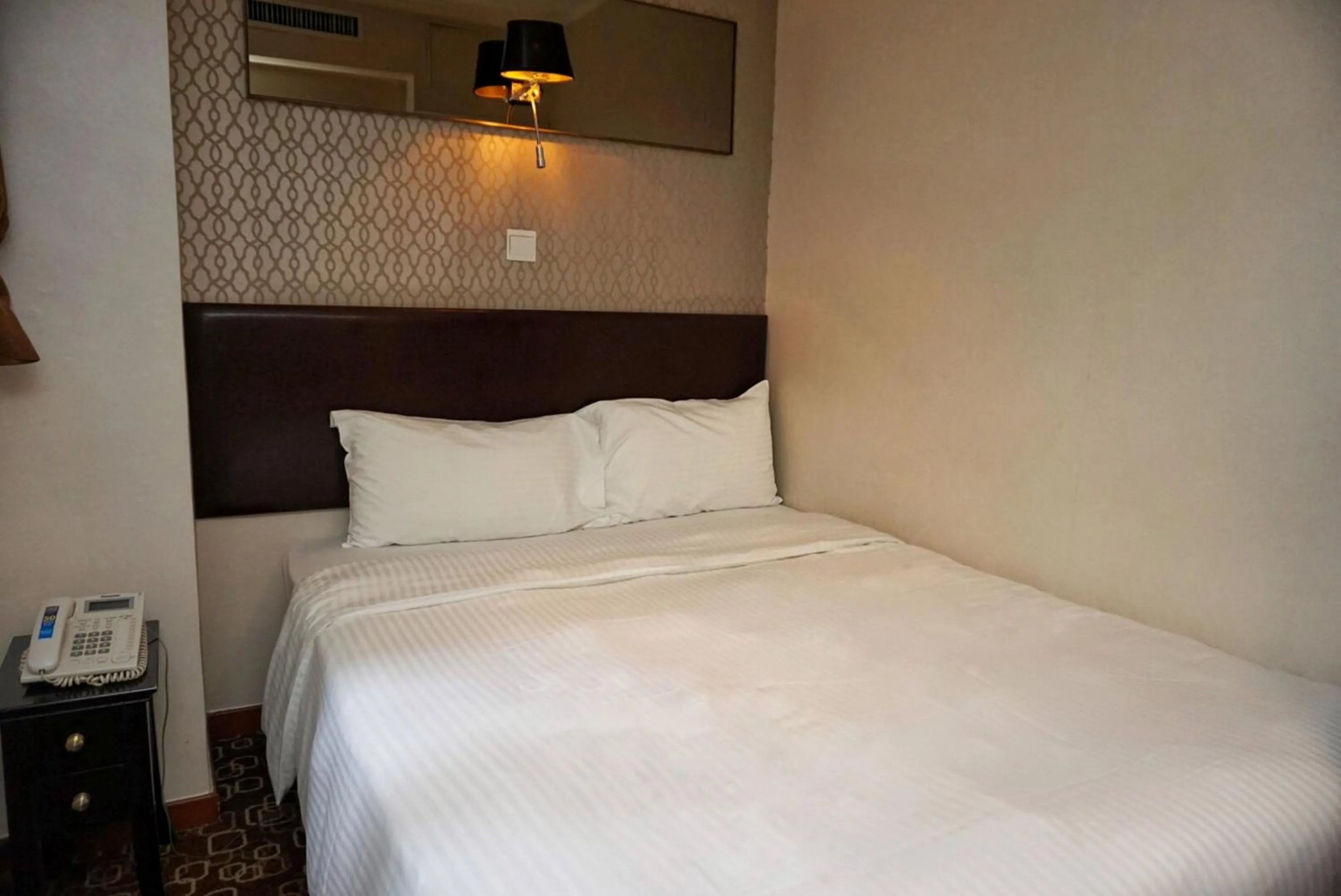 Bed in Lander Hotel Prince Edward