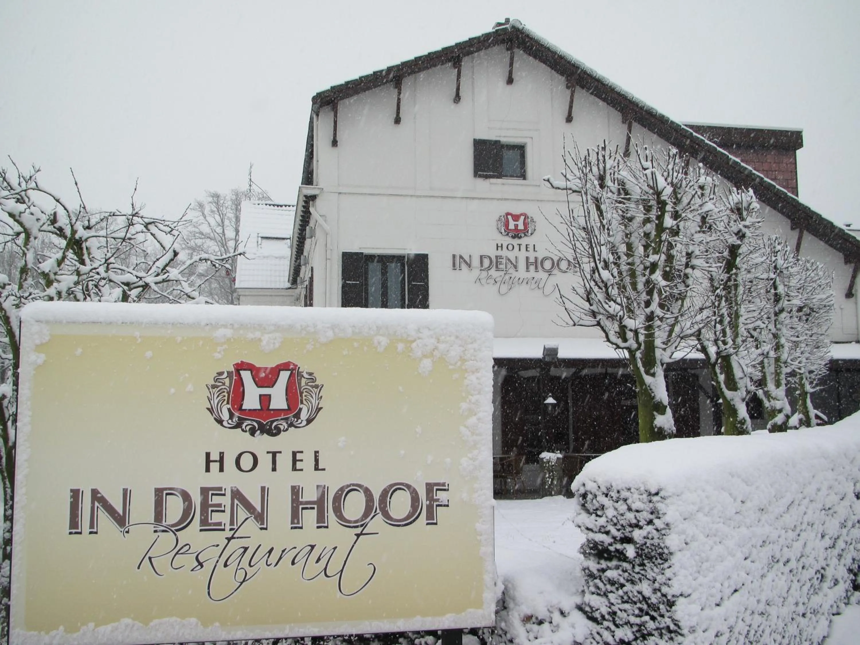 Facade/entrance in Hotel Restaurant in den Hoof