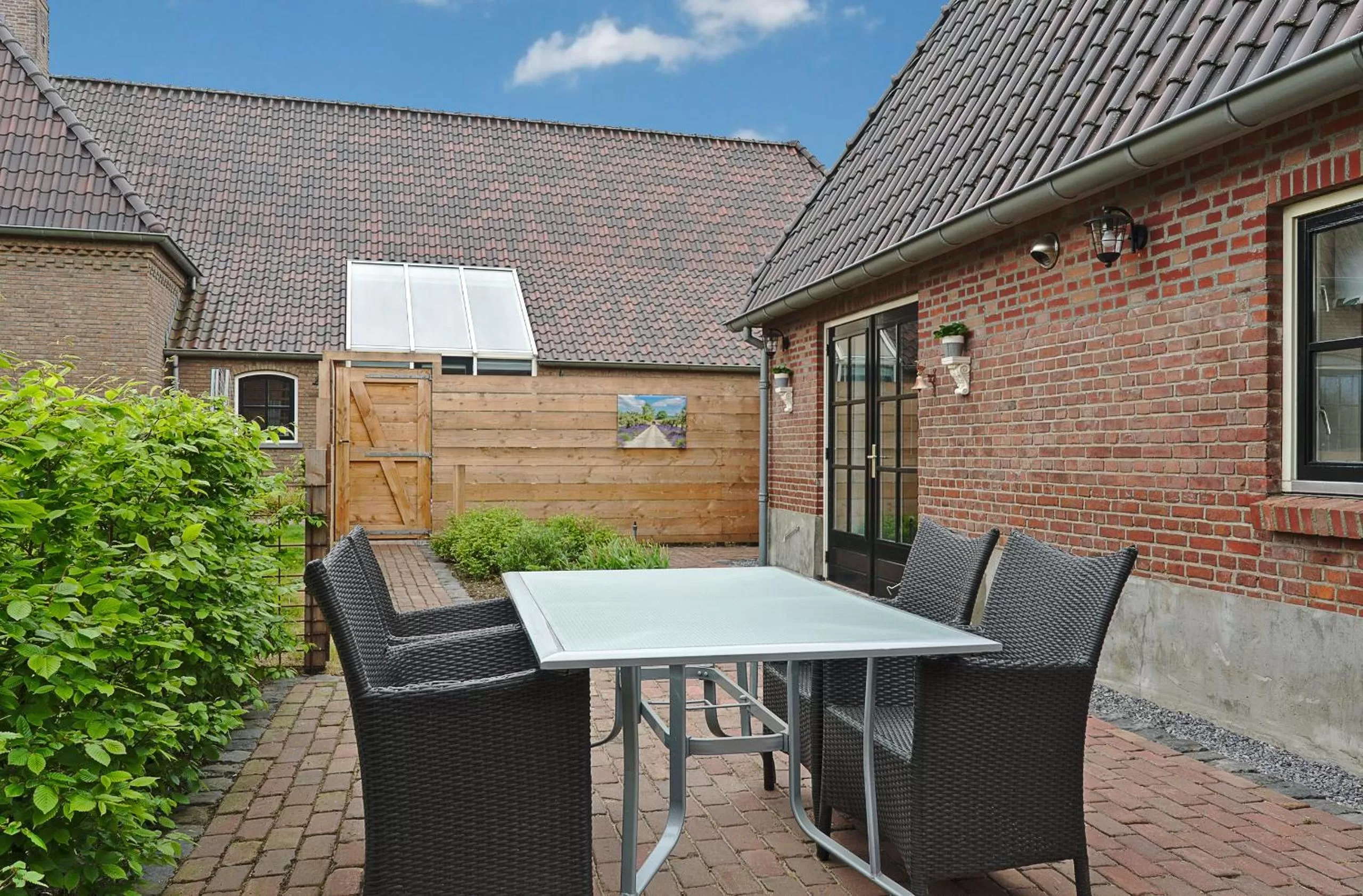 Patio in B&B d'n Uilenhof Haren