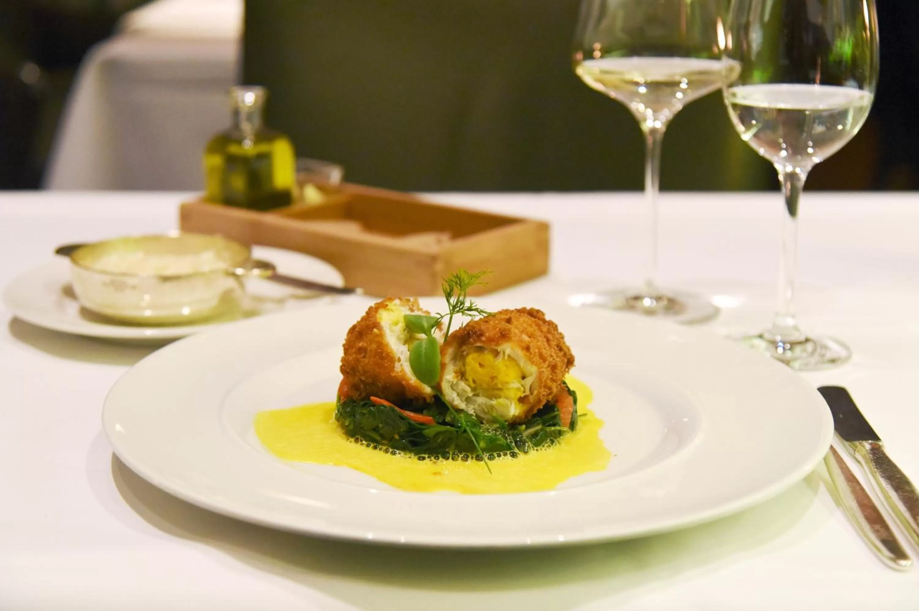 Restaurant/places to eat in Glärnischhof by TRINITY