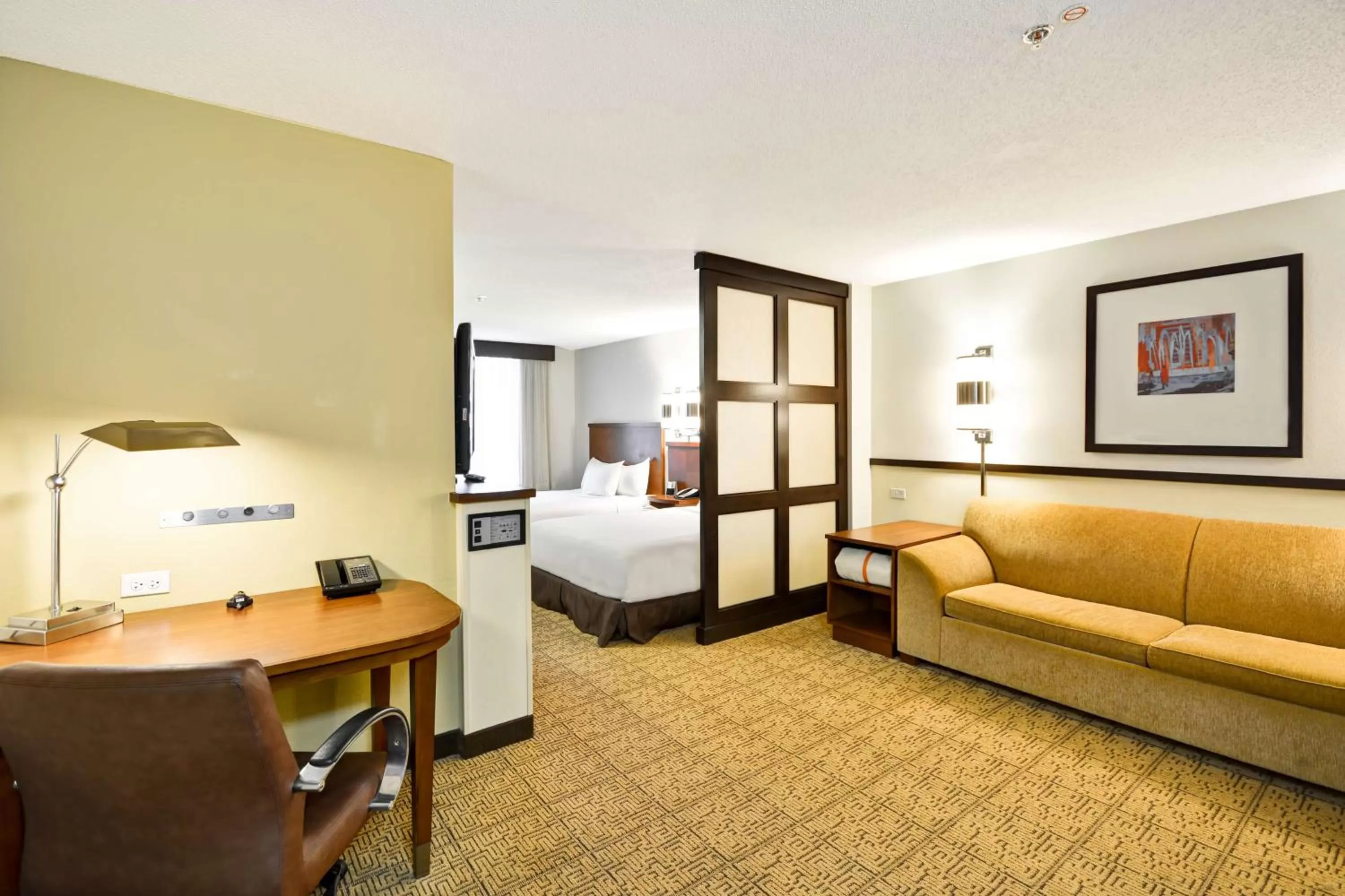 Photo of the whole room, Bed in Hyatt Place Chicago/Naperville/Warrenville