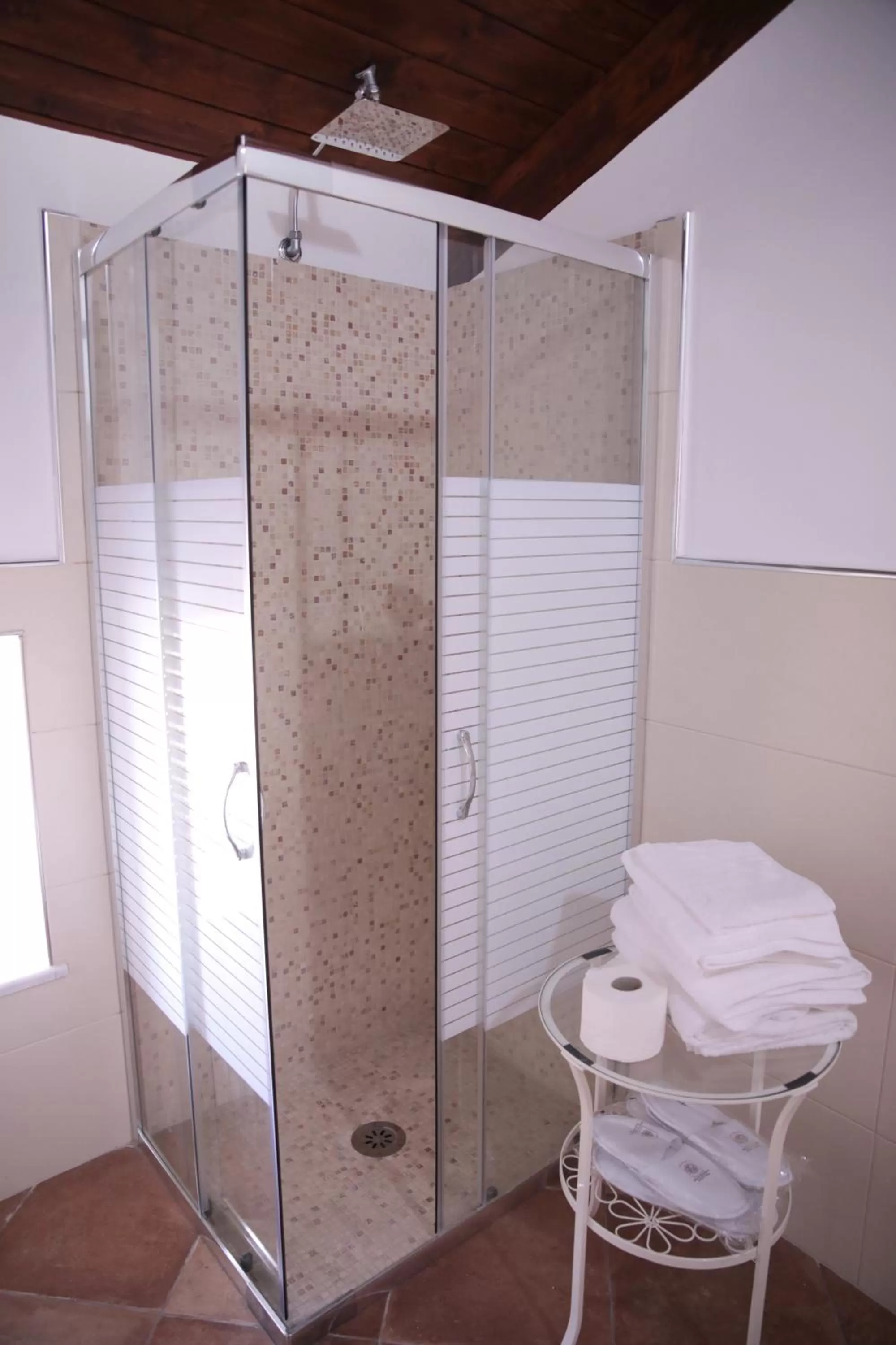 Shower in Palazzo Caracciolo del Sole