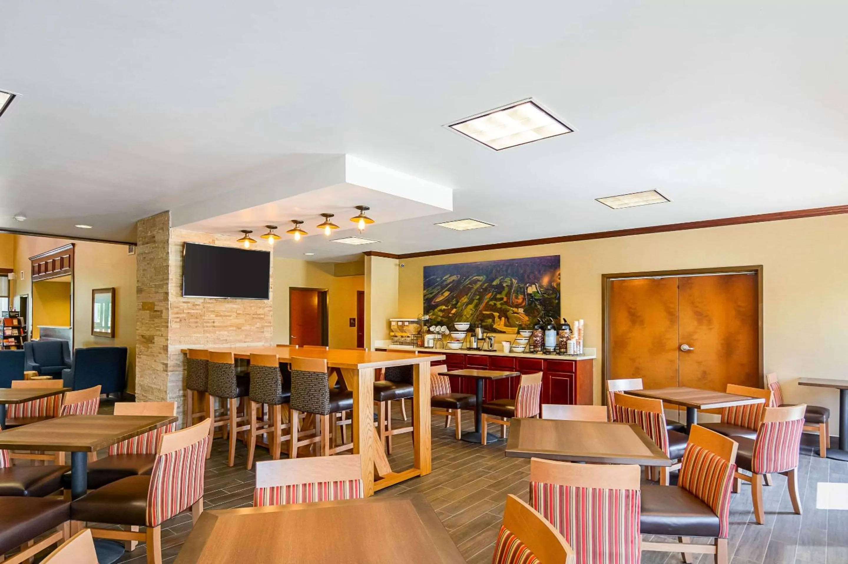 Restaurant/places to eat in Comfort Inn Woodstock Shenandoah