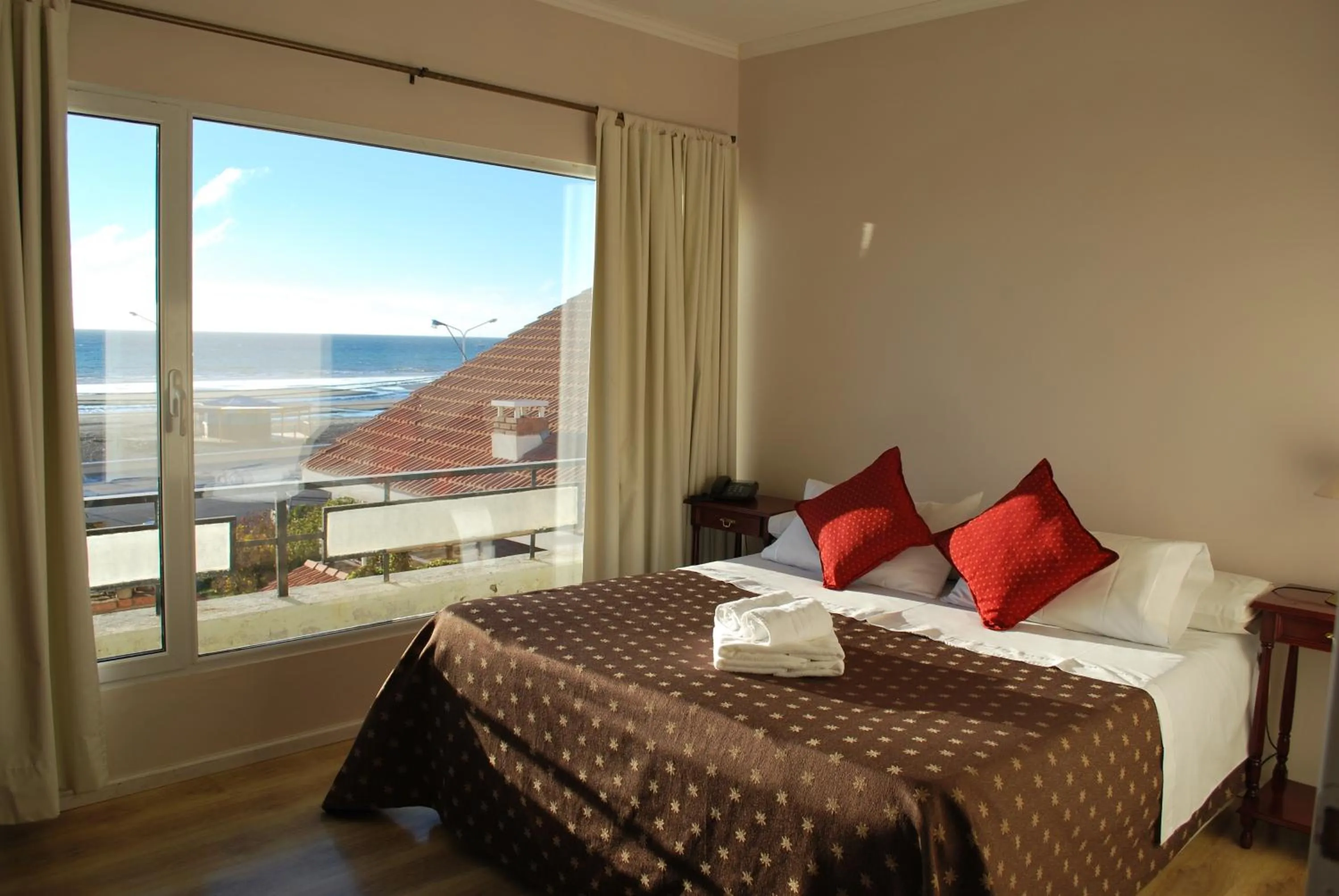 Bedroom, Bed in Hotel Gran Madryn