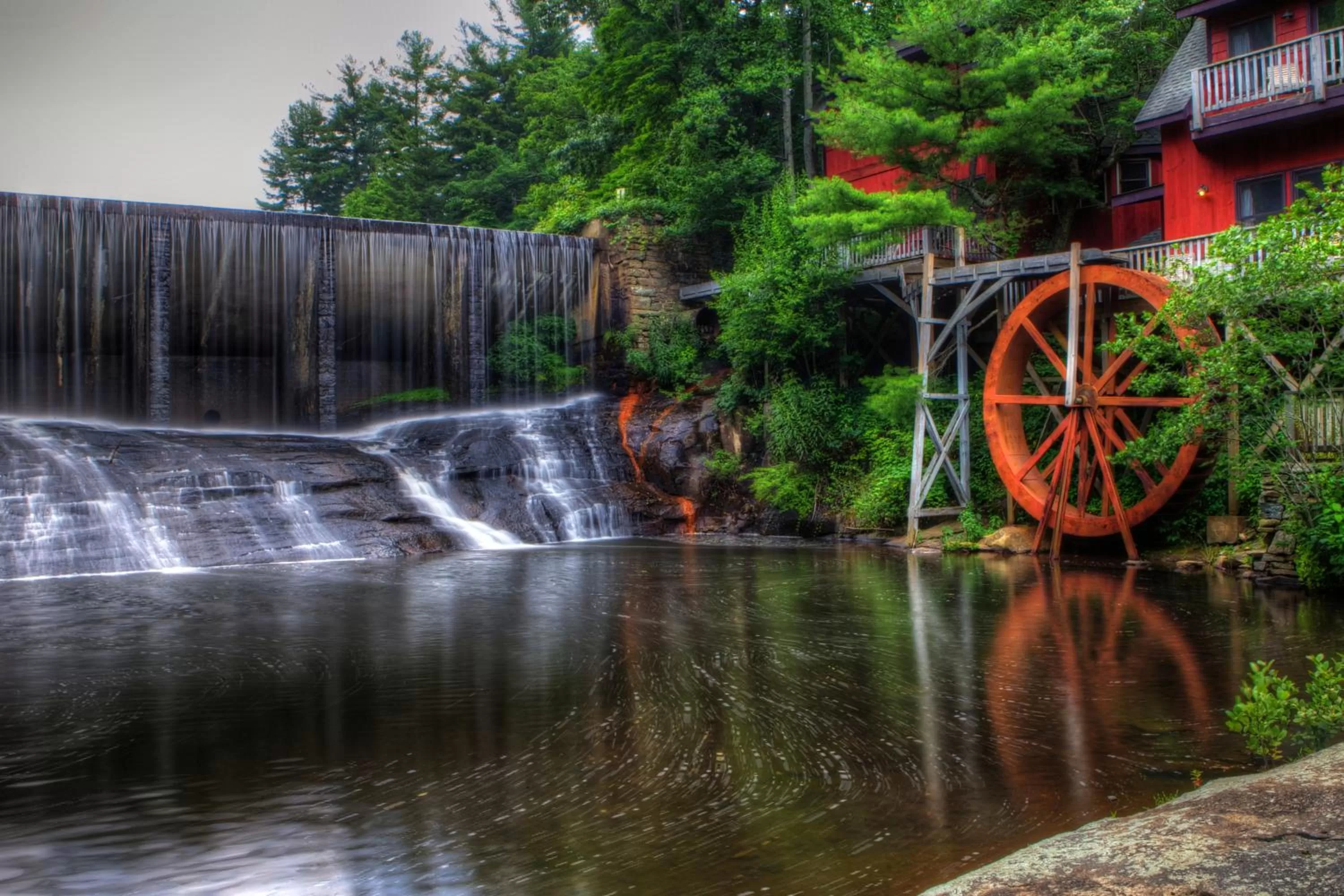 Area and facilities in Highland Lake Inn & Resort - Flat Rock