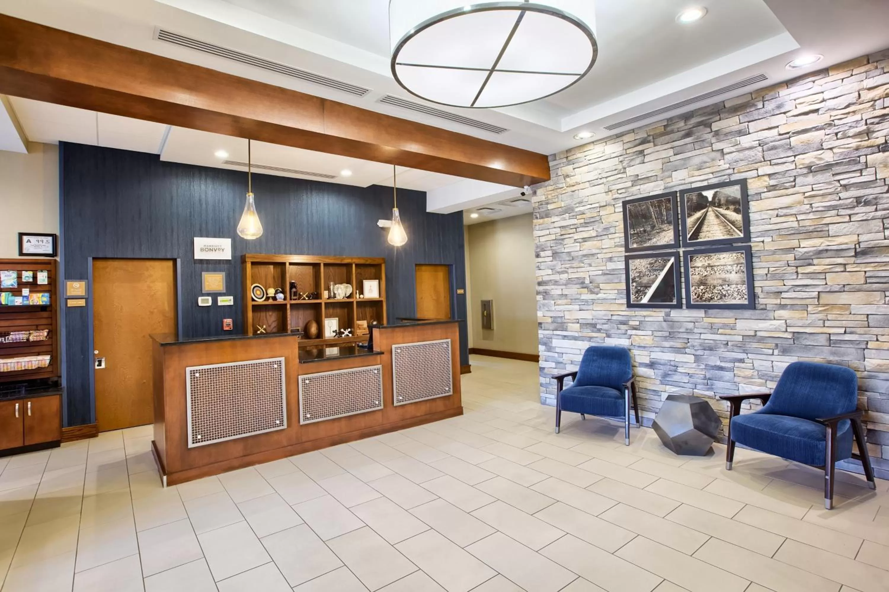 Lobby or reception in Four Points by Sheraton Raleigh Durham Airport