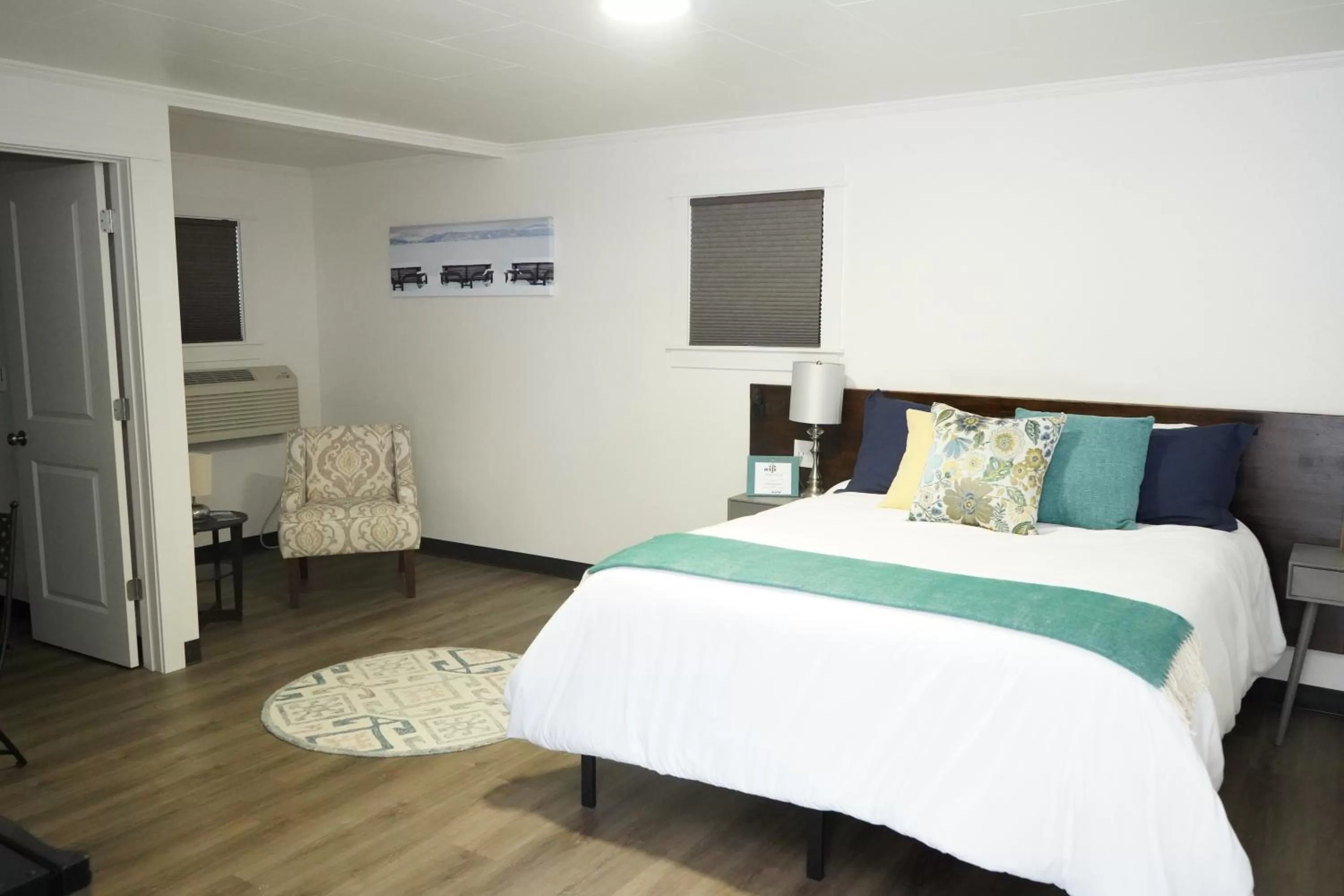 Other, Bed in North Idaho Inn