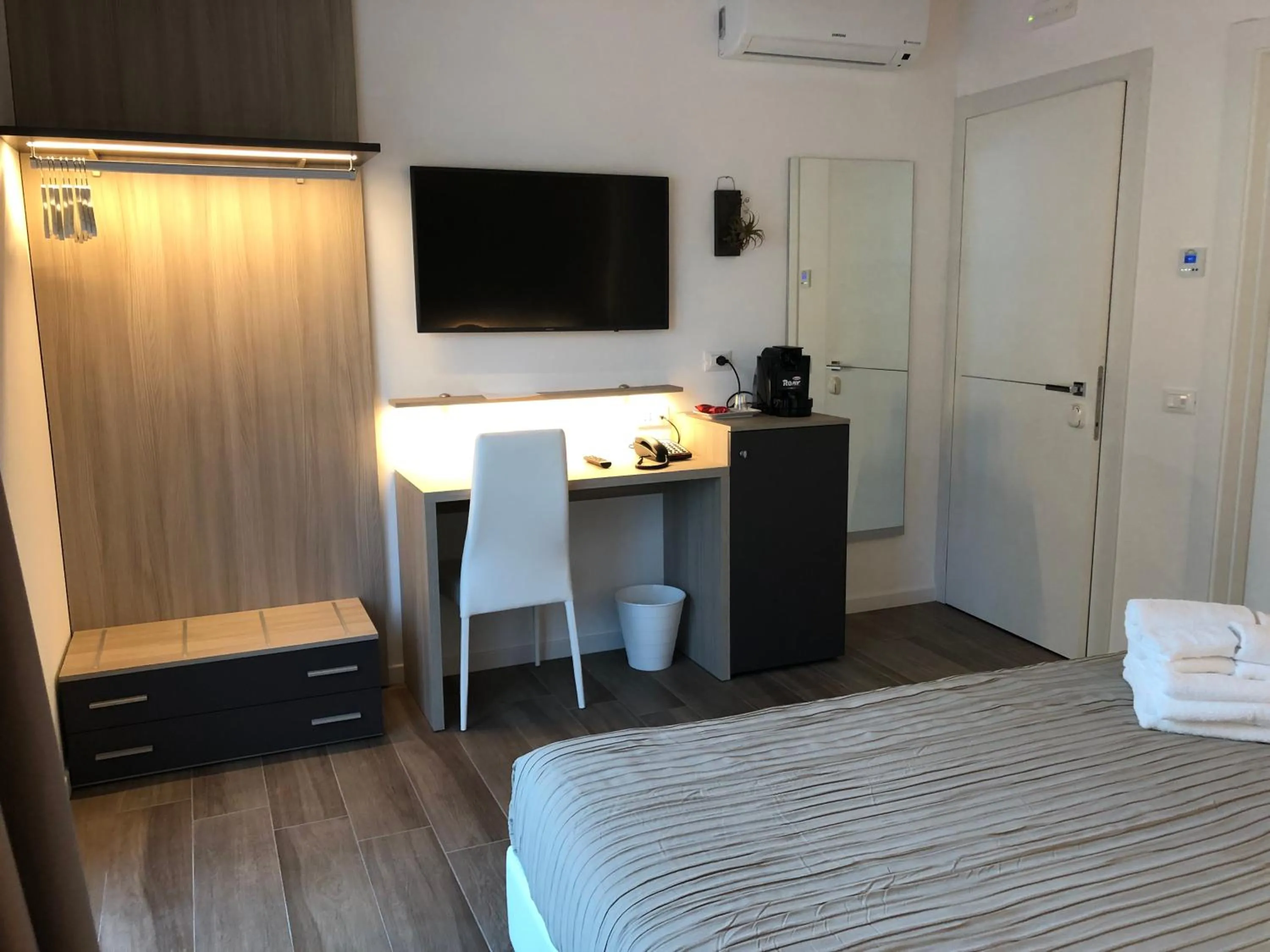 TV and multimedia, Bed in Casablanca Hotel