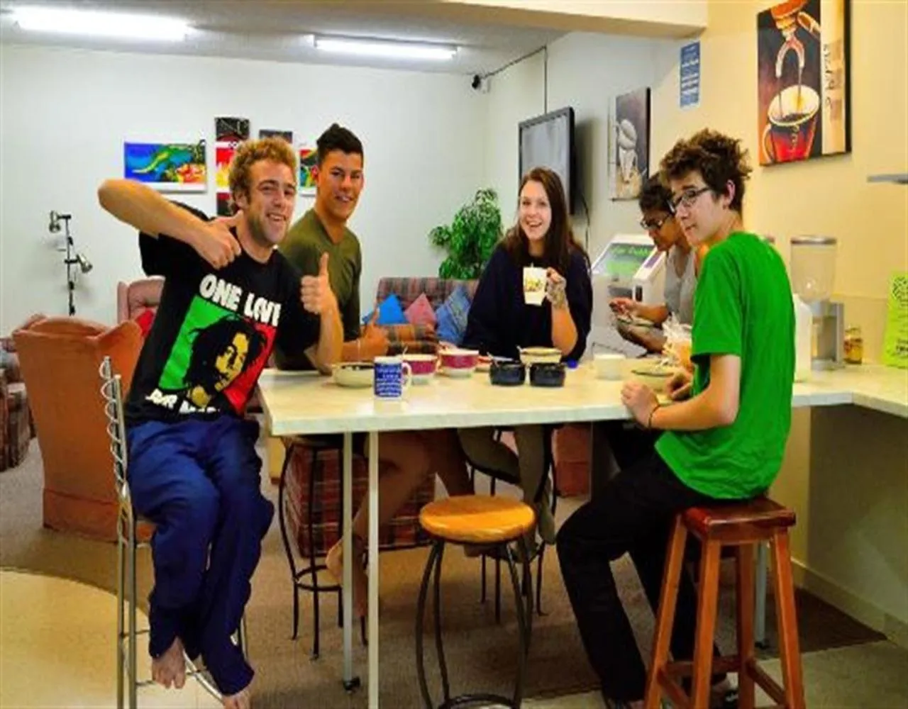 Breakfast in Backpackers Central Hamilton