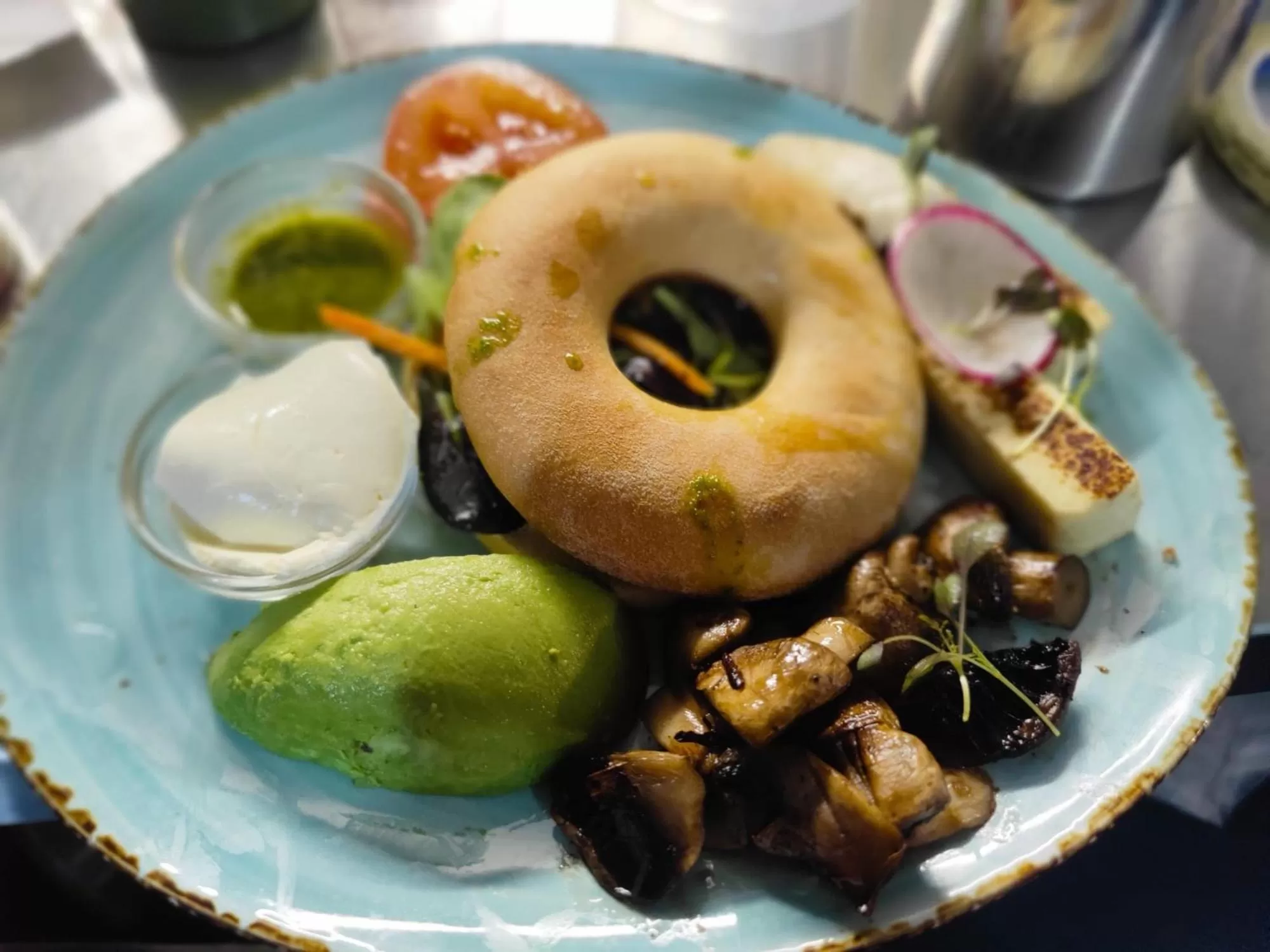 Restaurant/places to eat in Masonic Hotel