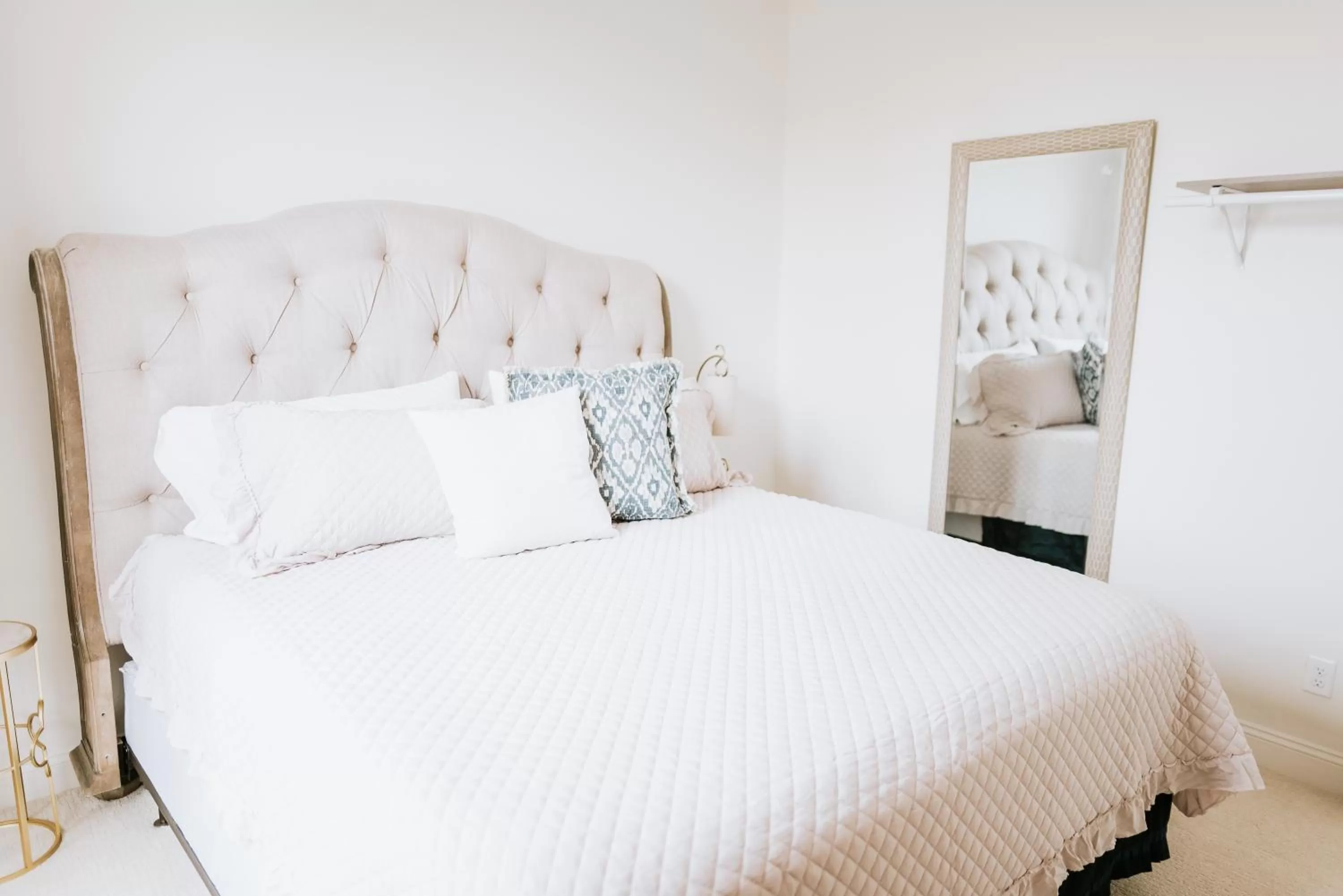 Bed in Inn On Central