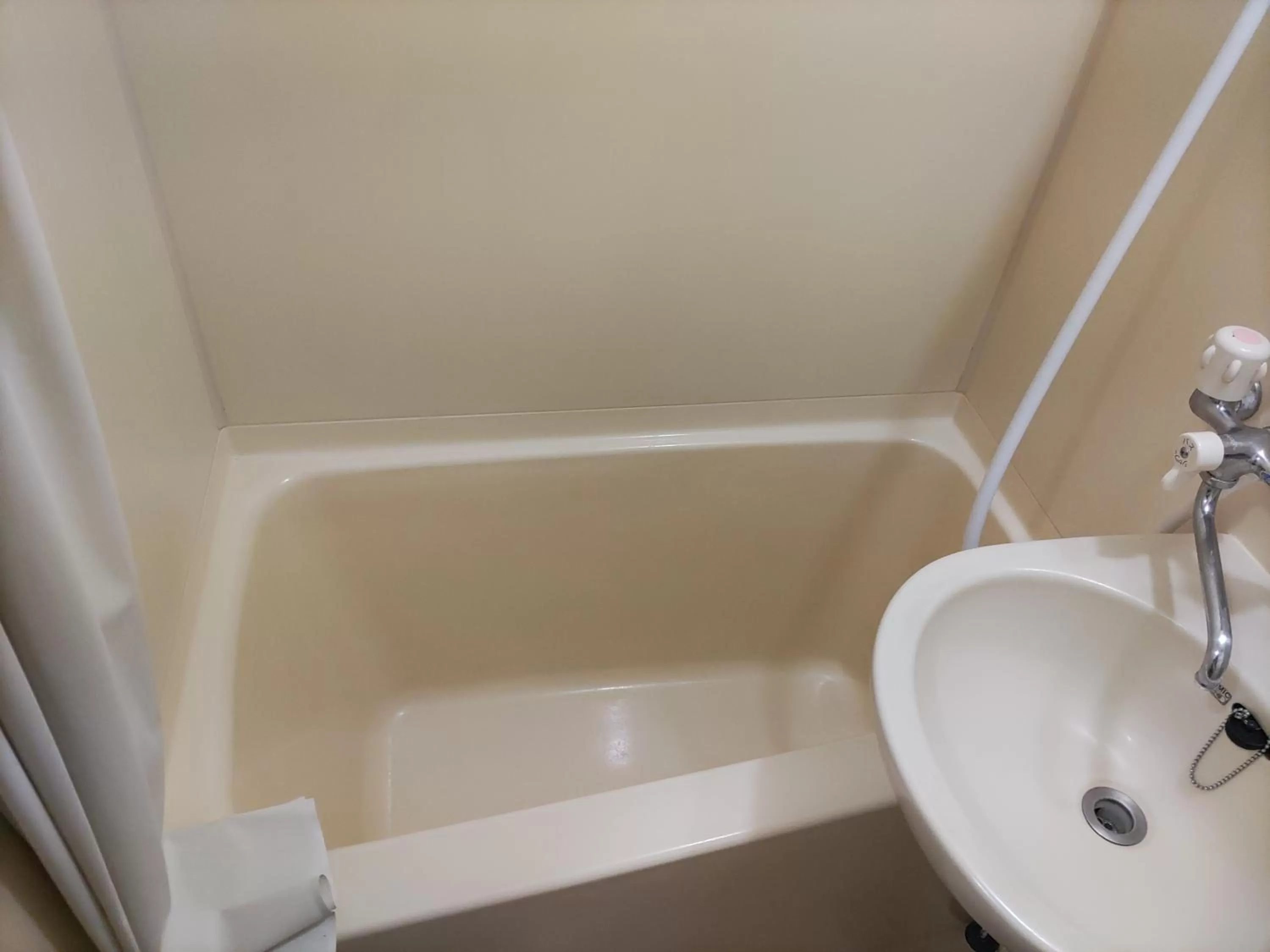 Bathroom in Kenchomae Green Hotel