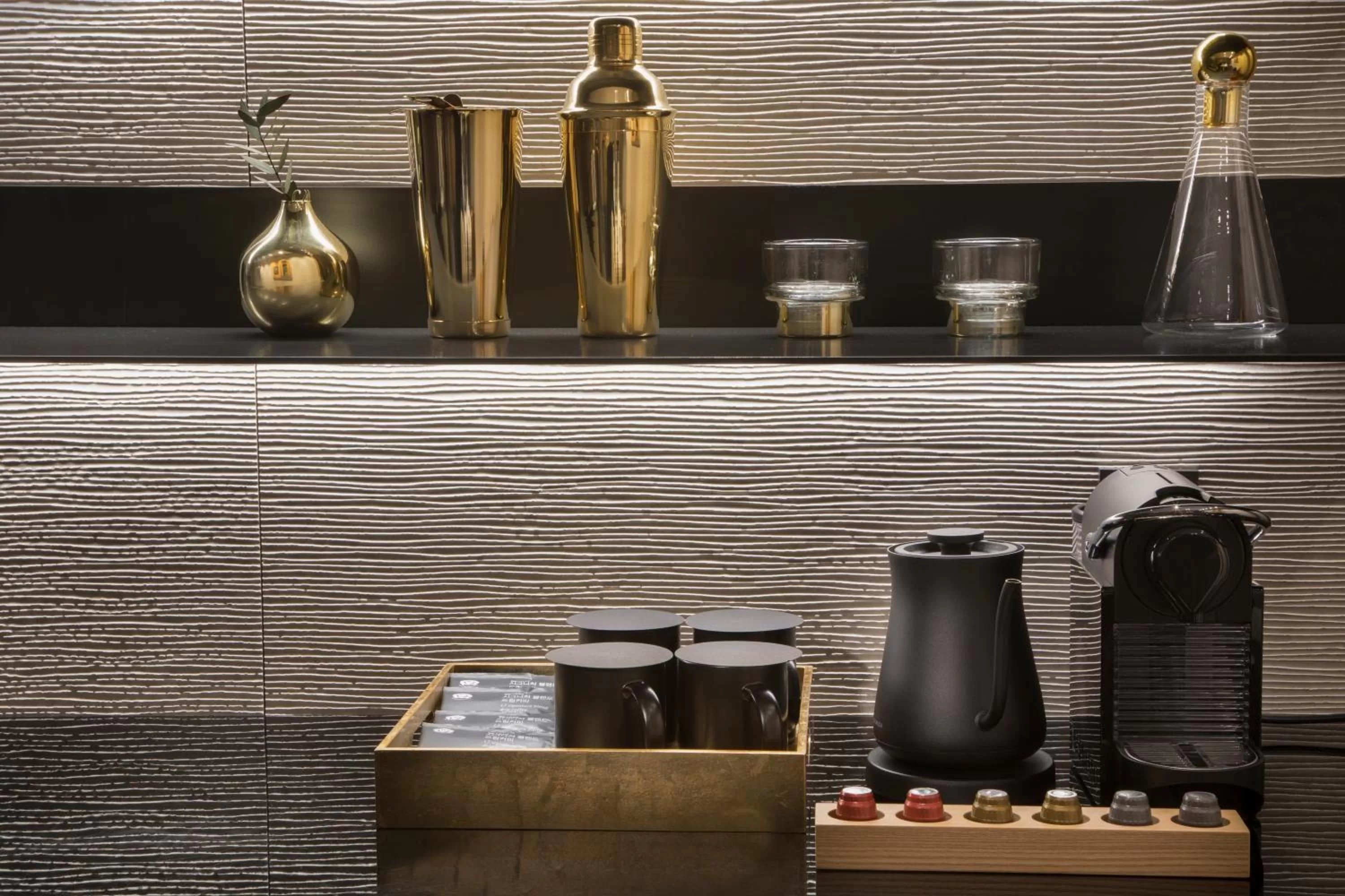 Coffee/tea facilities in L7 GANGNAM by LOTTE HOTELS