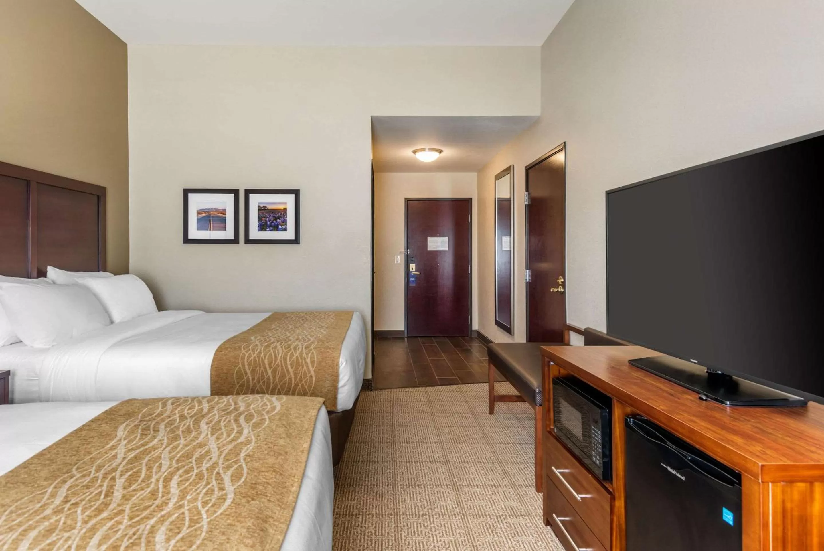 Photo of the whole room, Bed in Comfort Inn & Suites Big Spring