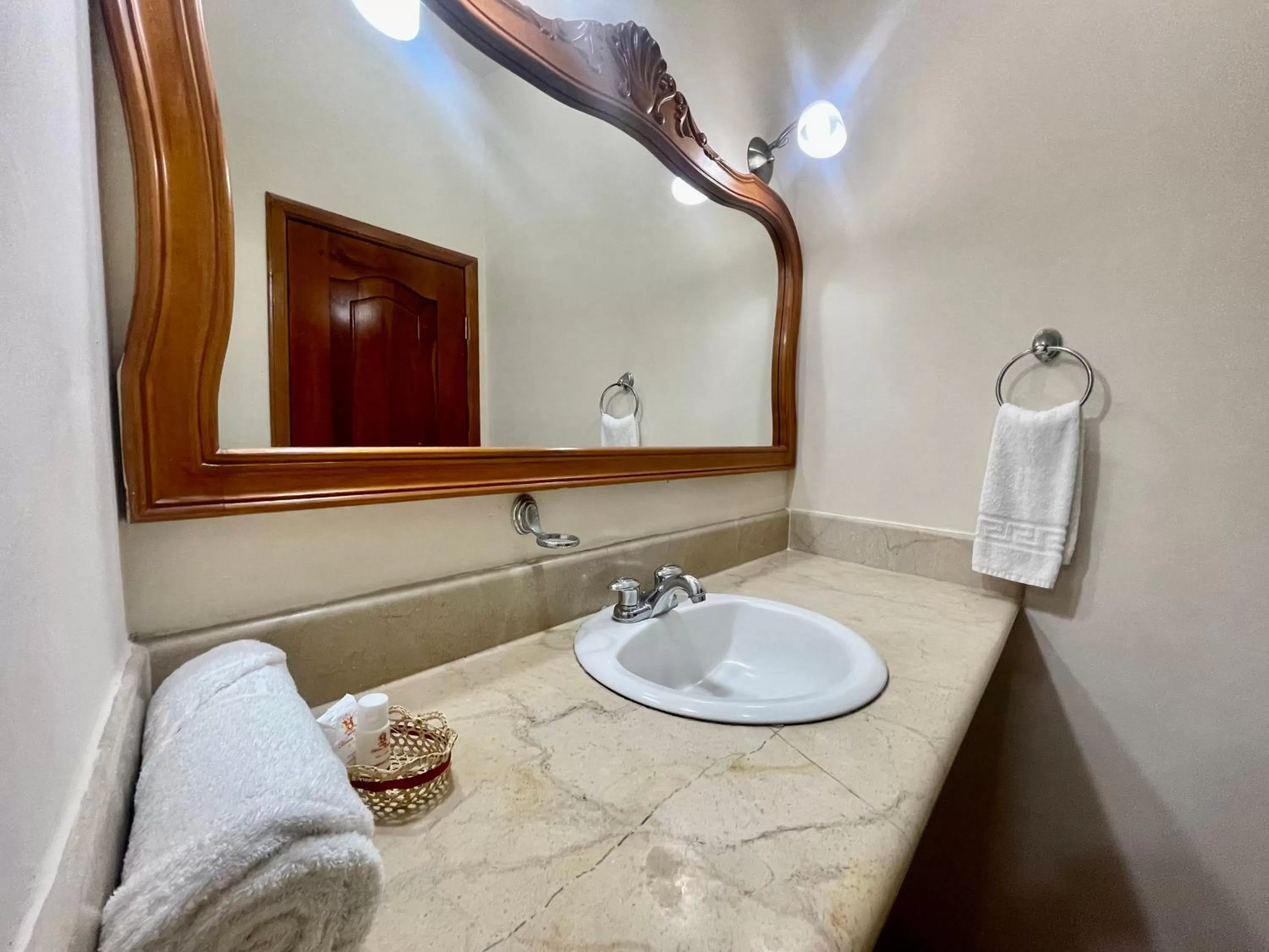 towels in House Center