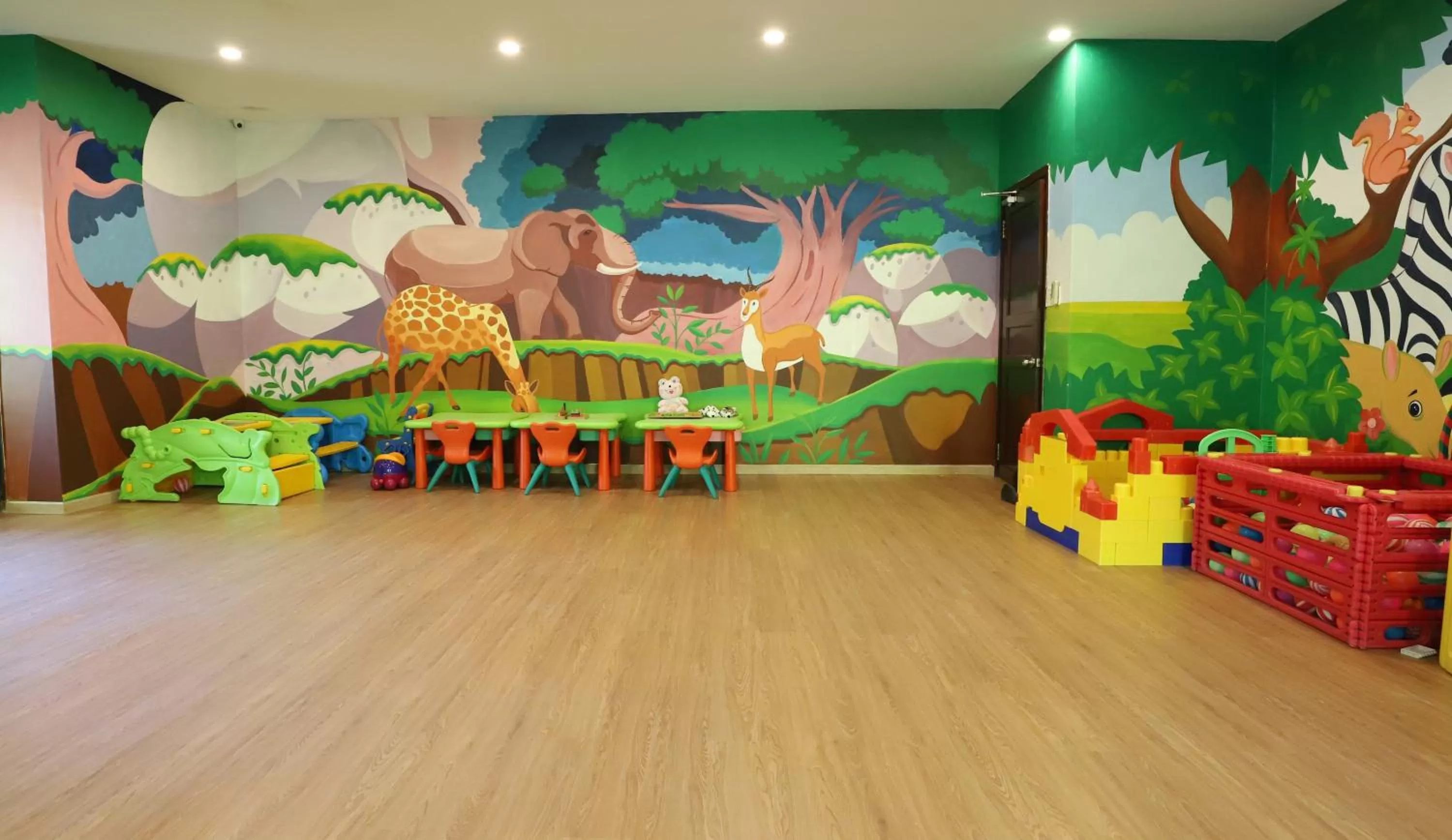 Kids's club in Diamond Bay Resort & Spa