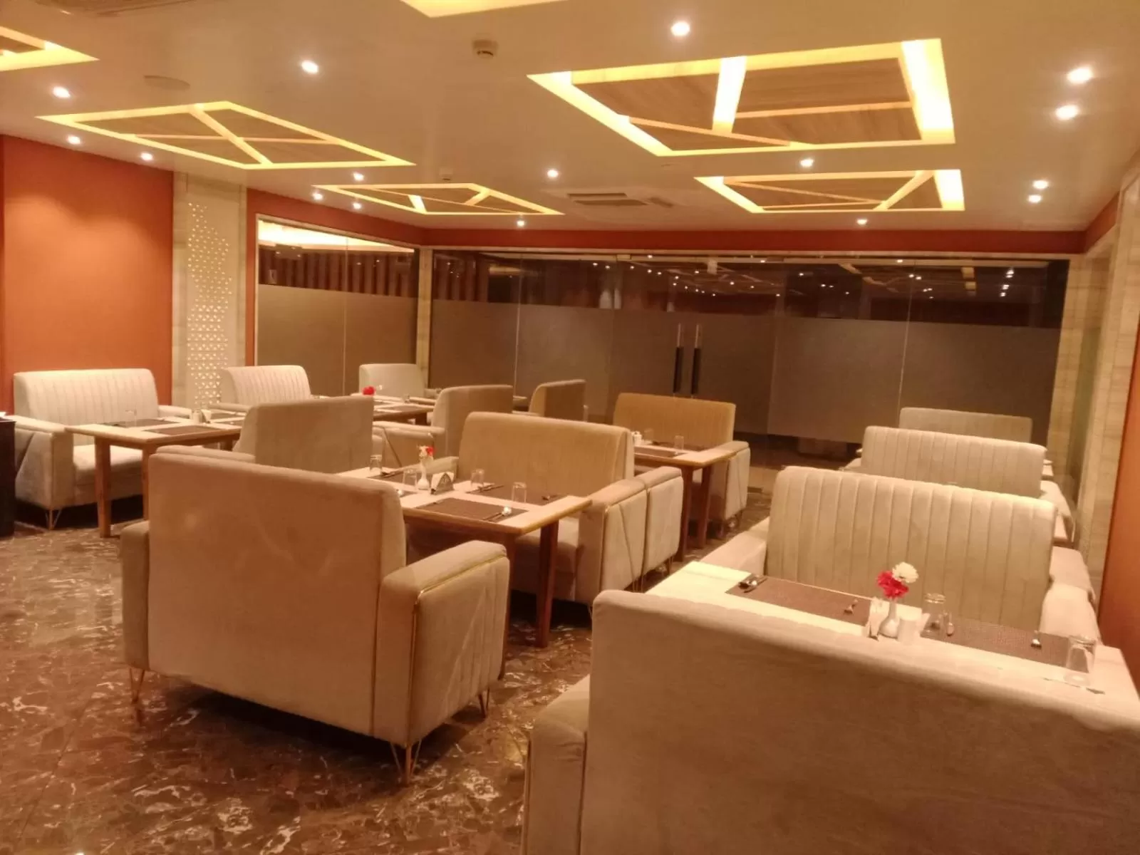 Dhamma Grand Hotel Resort