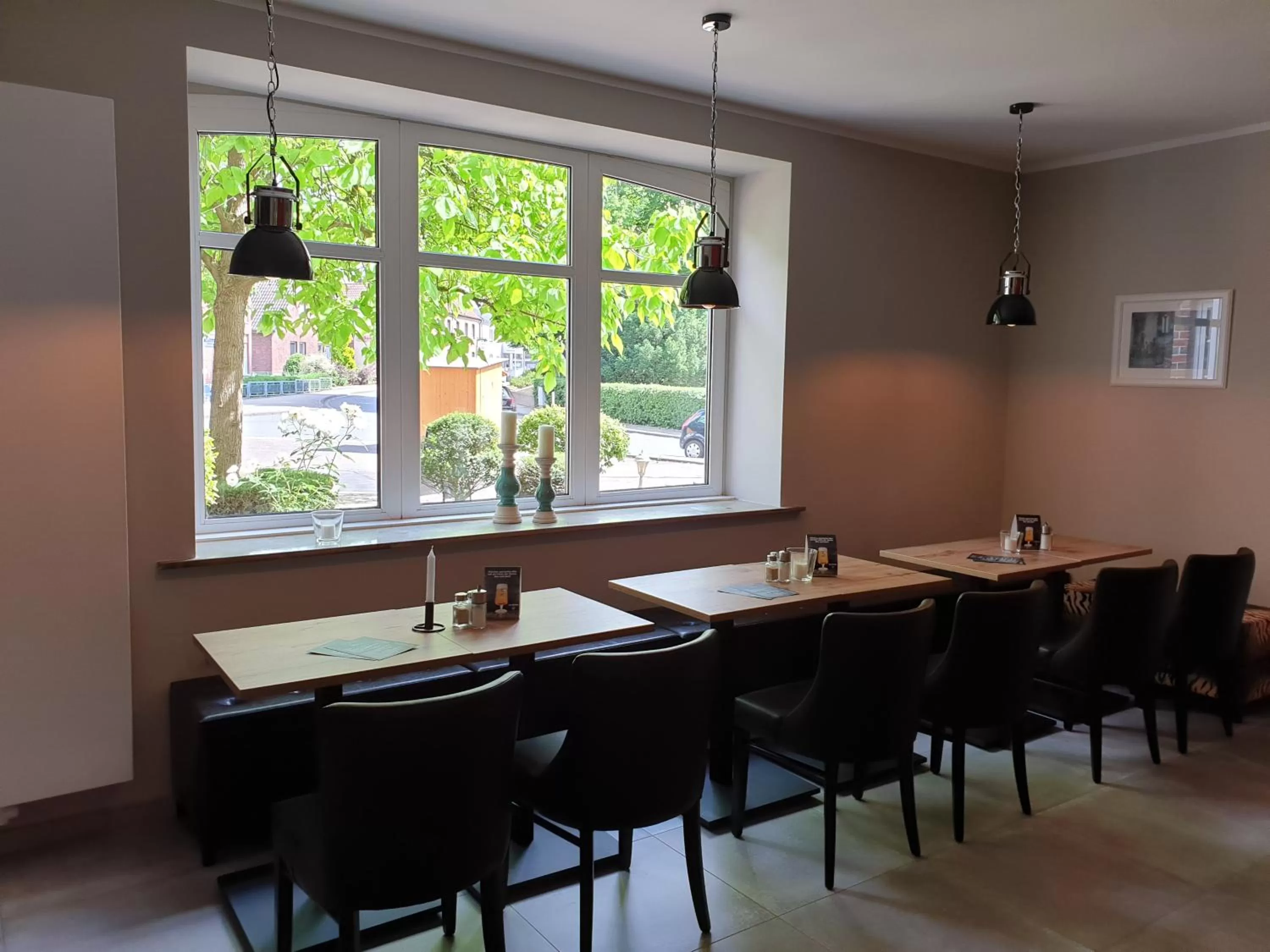 Restaurant/places to eat in El Capitan nähe Movie Park