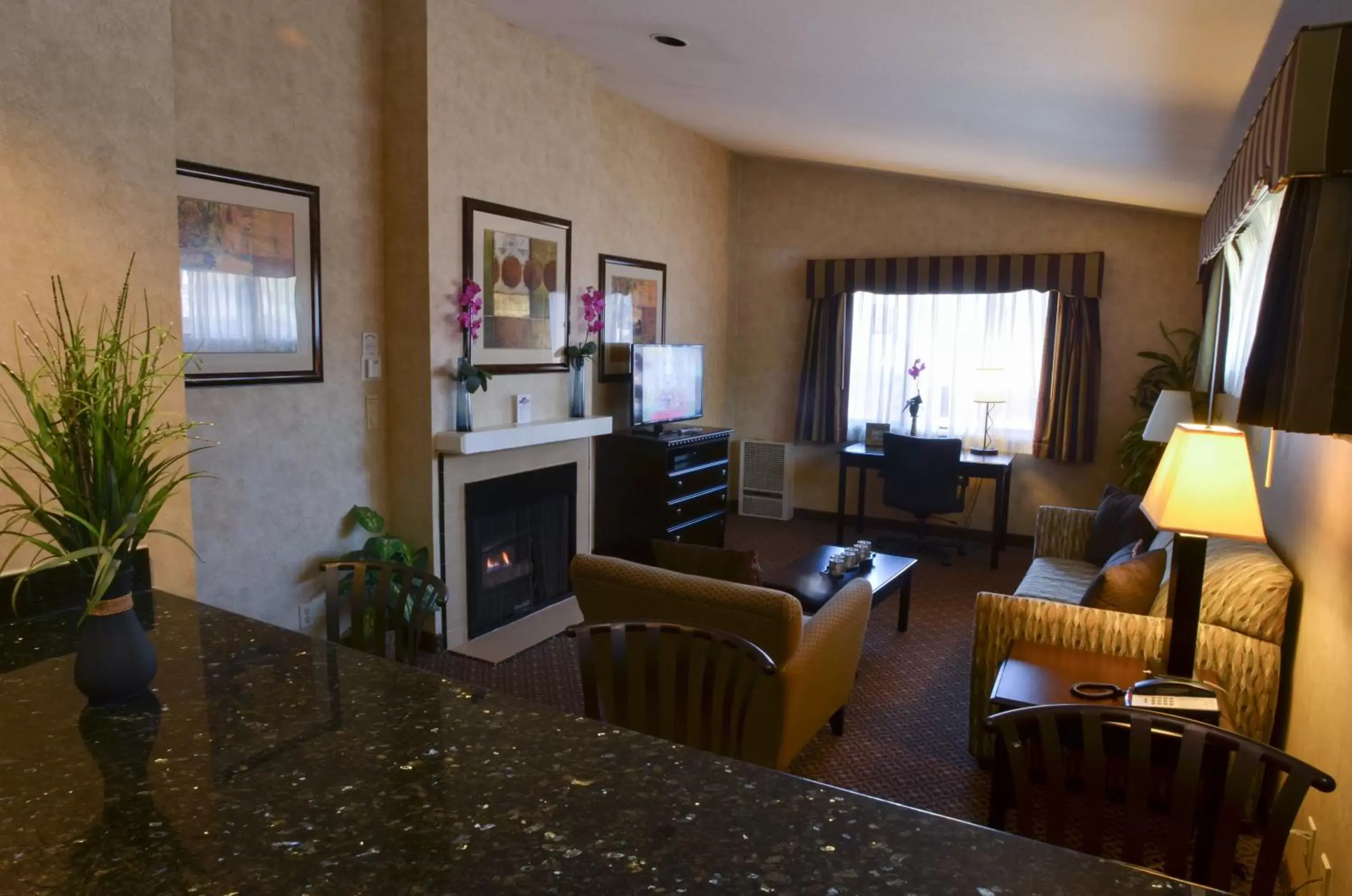 Executive Queen Room with Two Queen Beds in Rosedale Inn Executive Queen Room with Two Queen Beds in Rosedale Inn