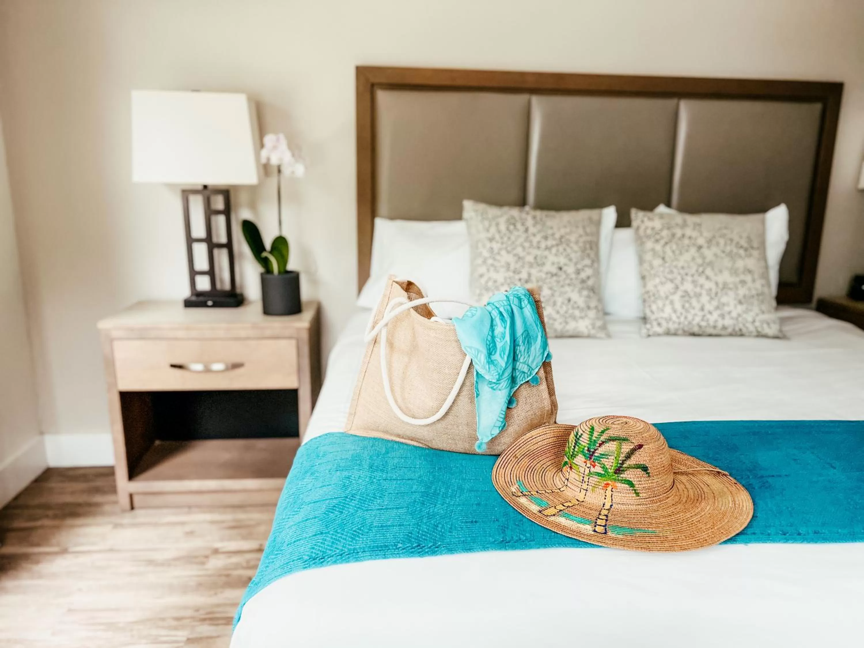 Bedroom, Bed in Bayside Inn Key Largo