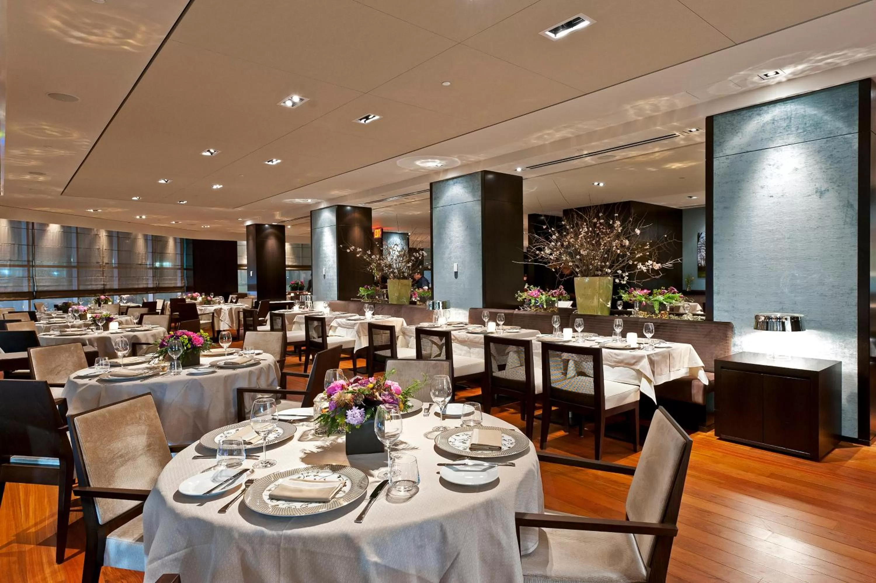 Restaurant/places to eat in The Langham, New York, Fifth Avenue