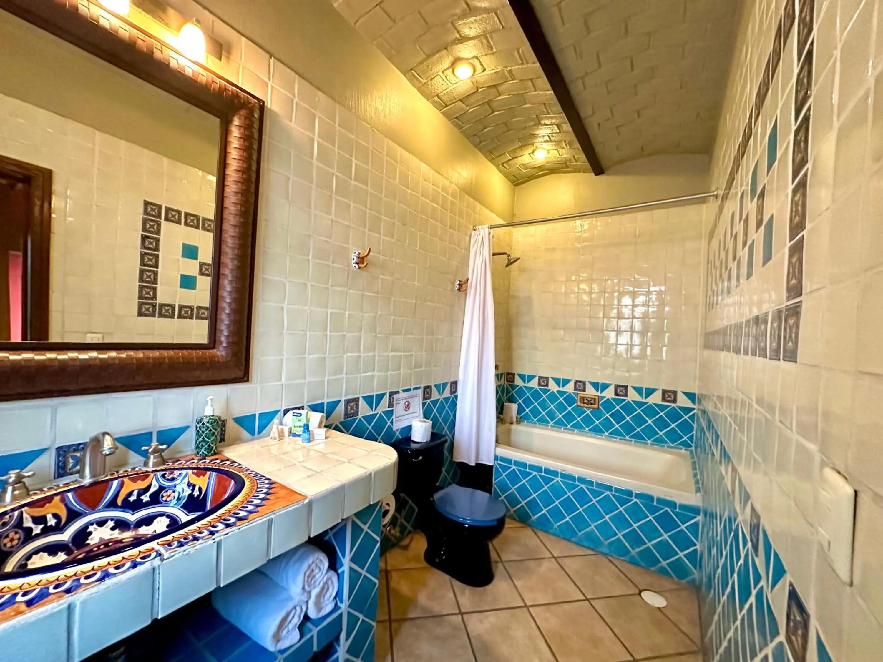 Bathroom in La Villa del Ensueno Boutique Hotel