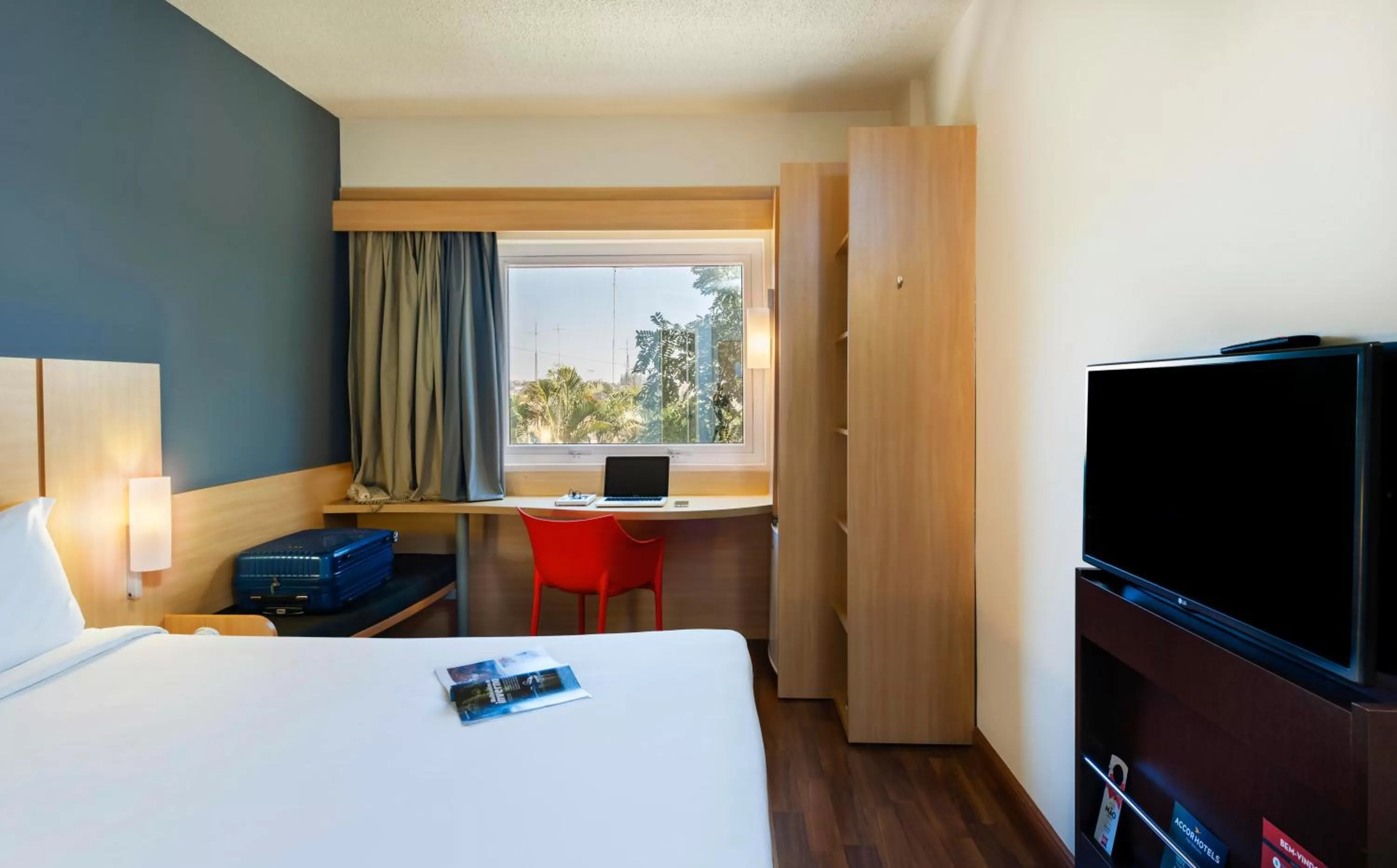 Photo of the whole room, Bed in ibis Paulinia